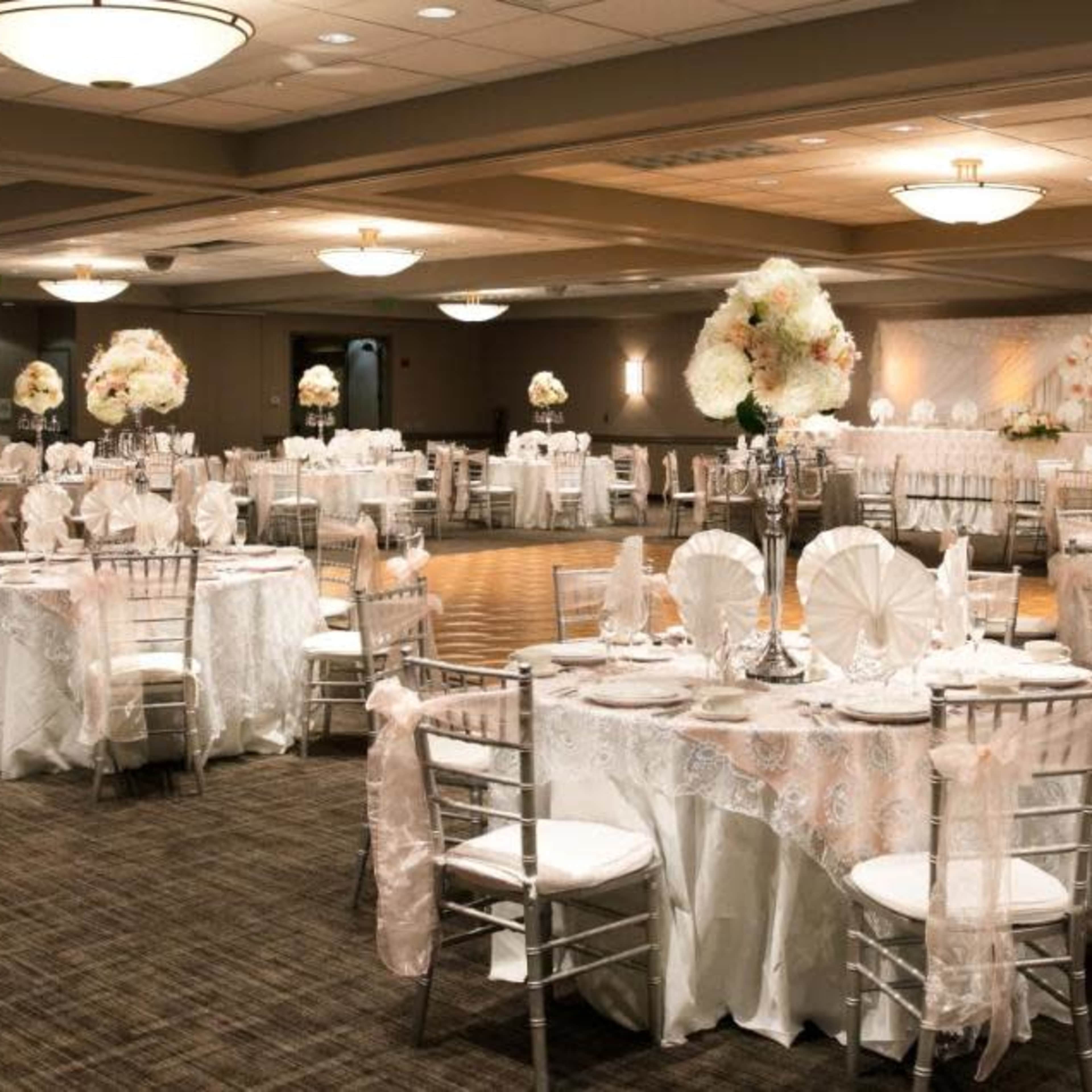 Grand Banquet Hall for Stylish Celebrations and Memorable Events Image in Concord, Concord, CA