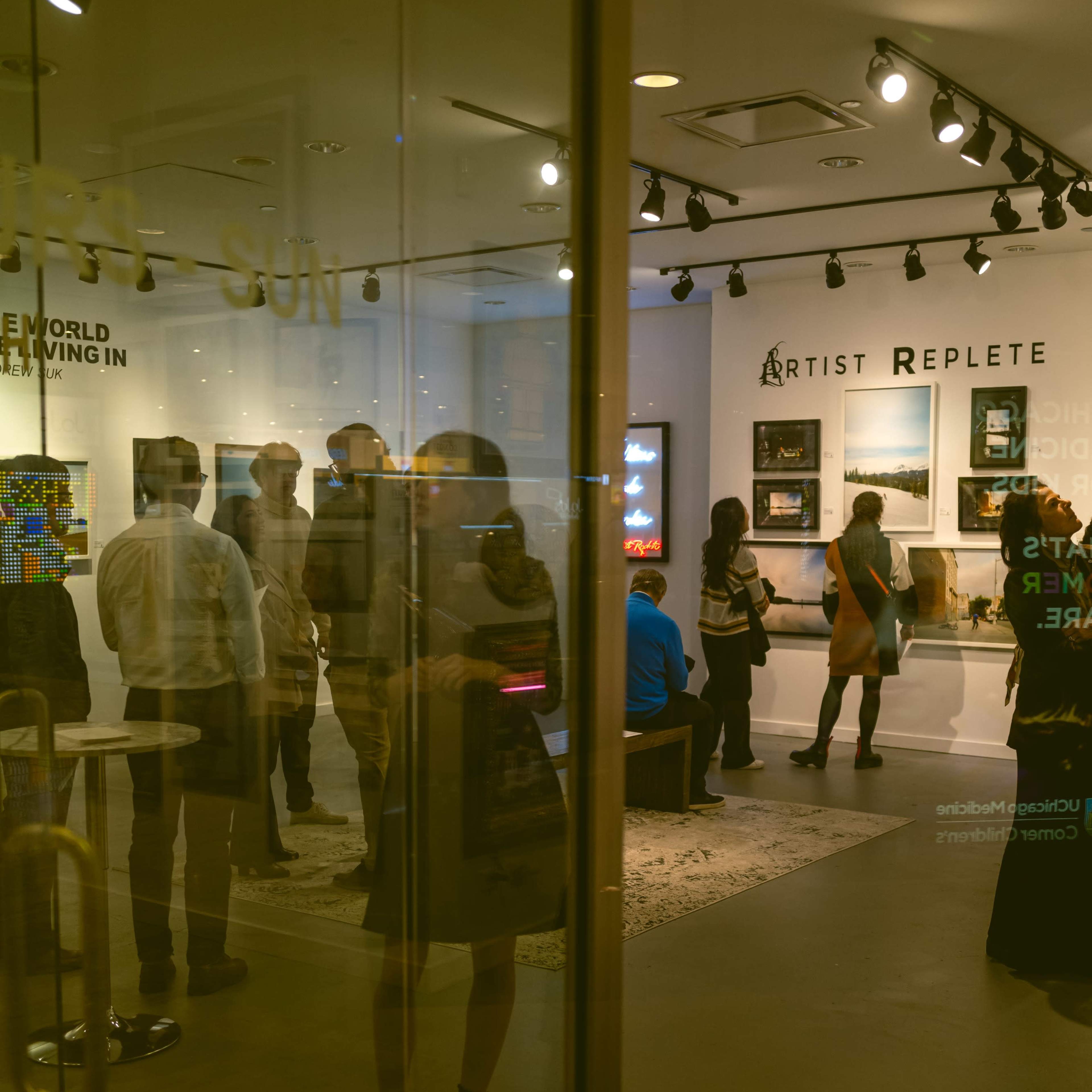 Art Gallery Off Michigan Ave - Downtown Chicago Image in Near North Side, Chicago, IL