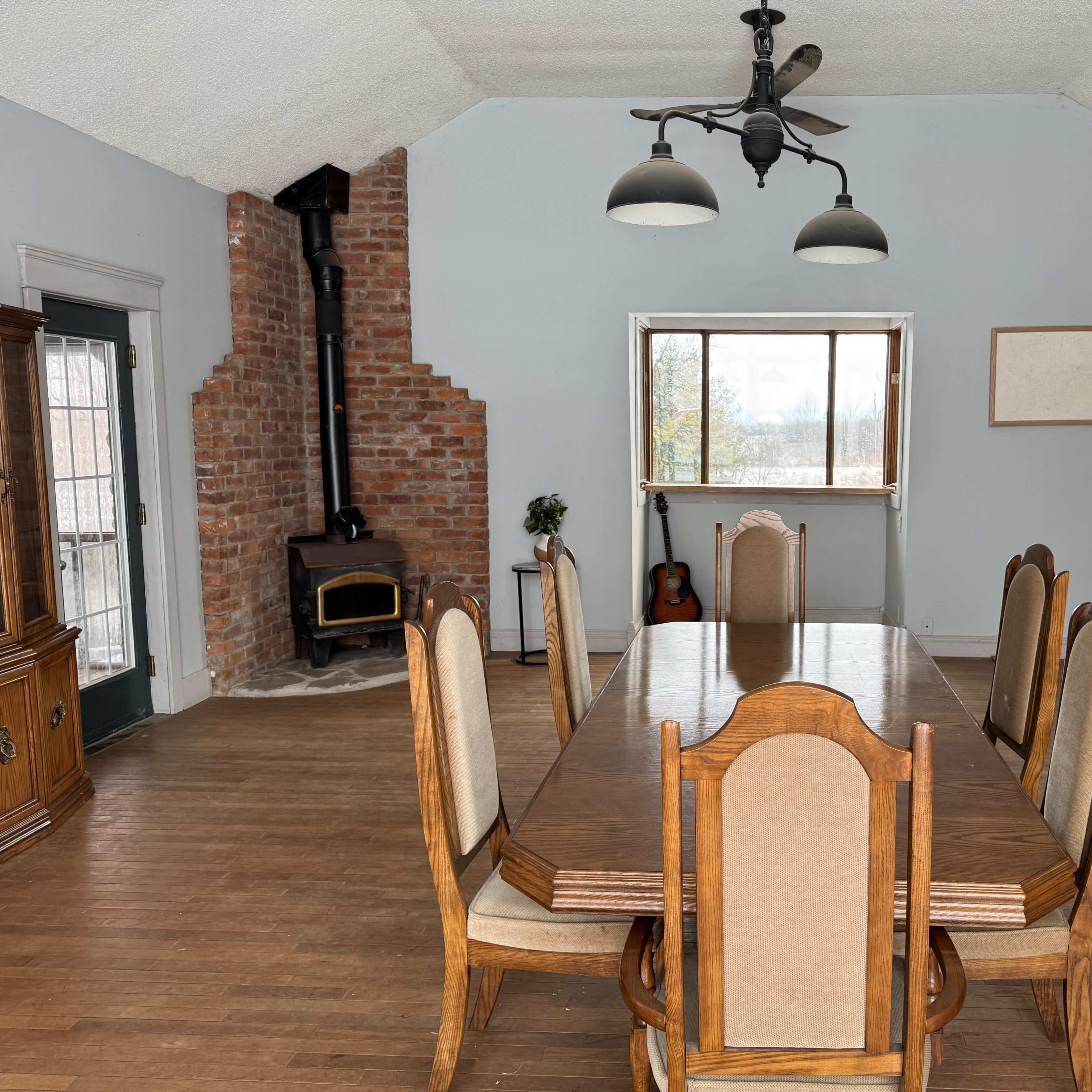 Charming Heritage Farm Estate Image in Haldimand, Caledonia, ON