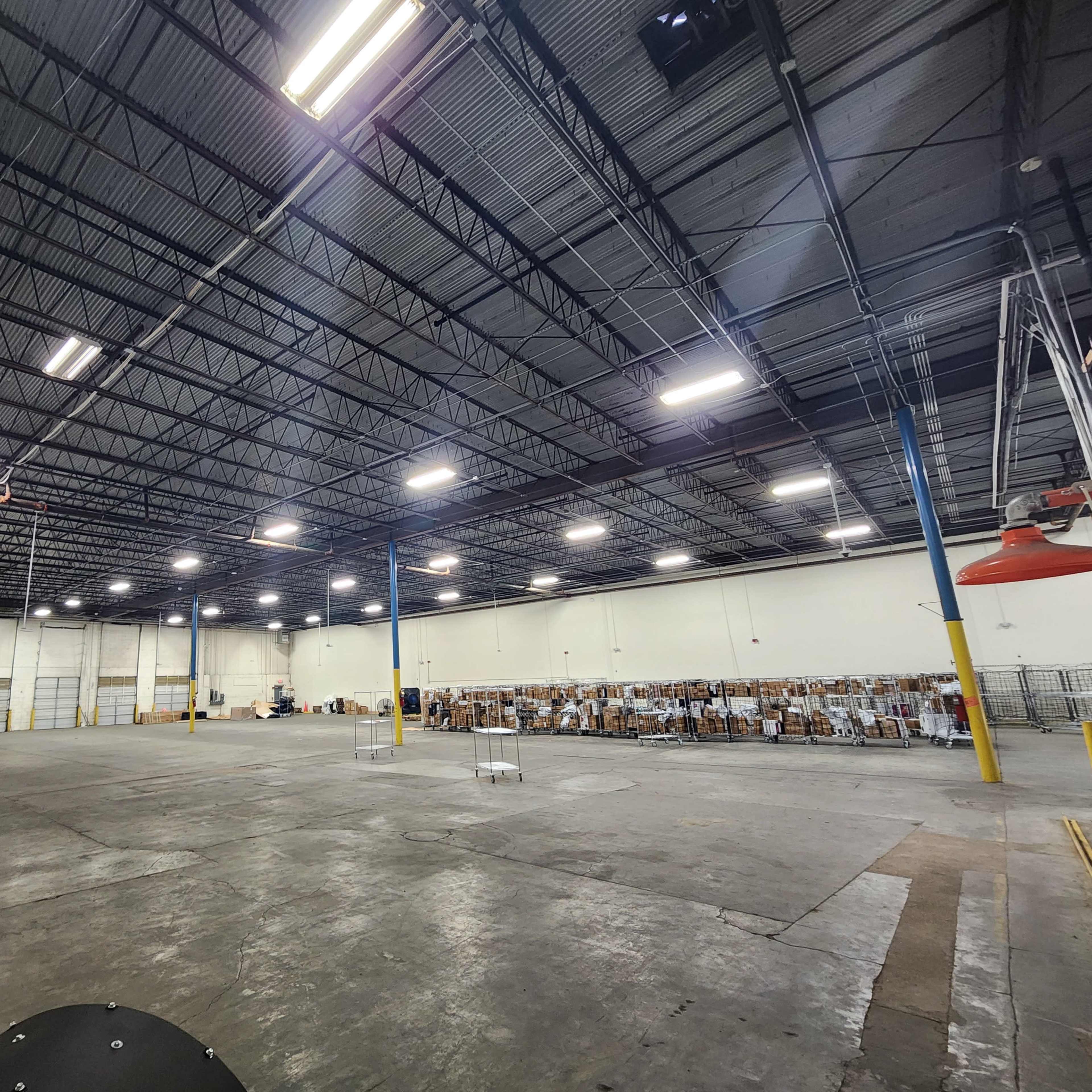 Decatur Warehouse/Office space with 4 loading docks Image in Stonecrest, Decatur, GA