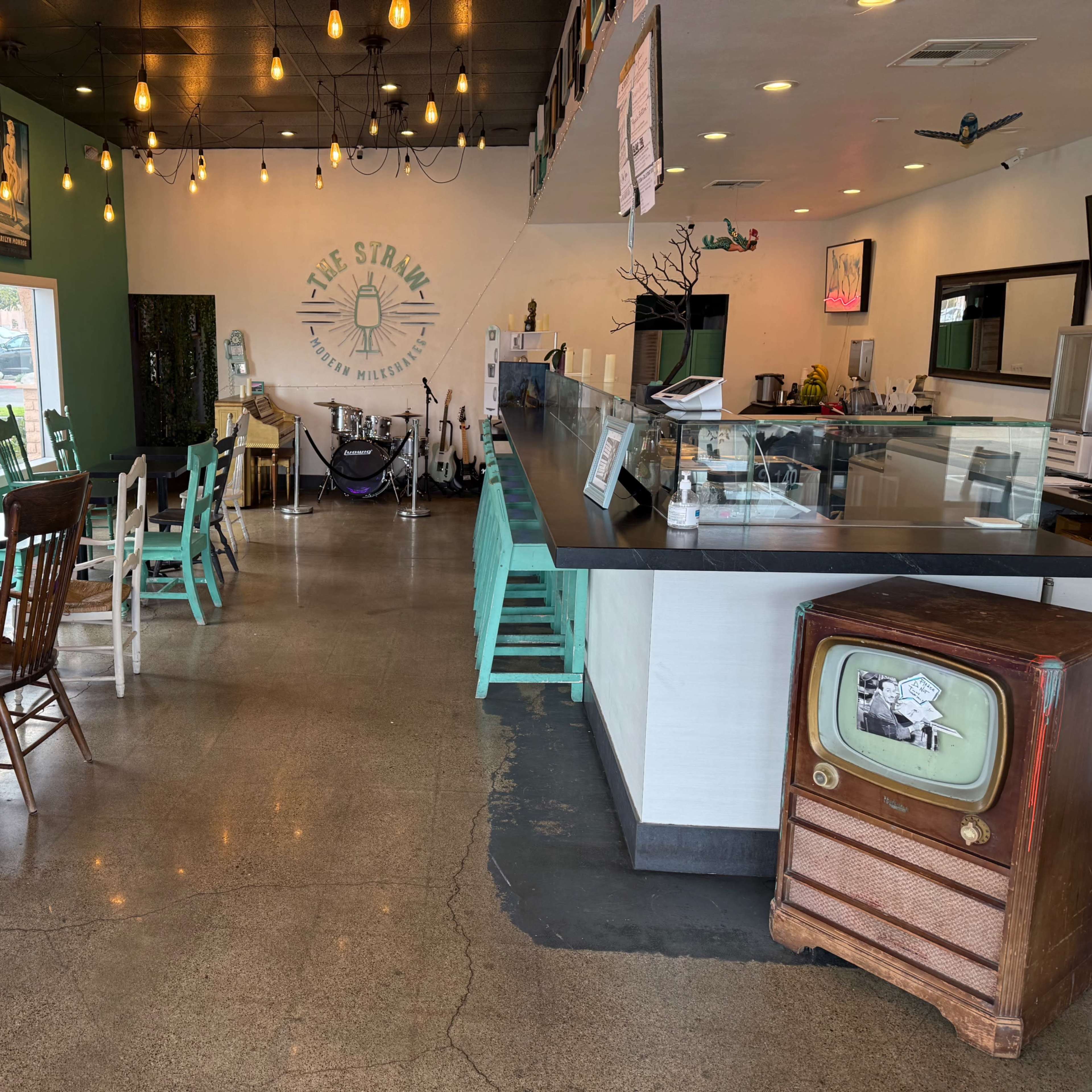 Ice Cream Bar and Jazz Bar Image in Costa Mesa, Costa Mesa, CA