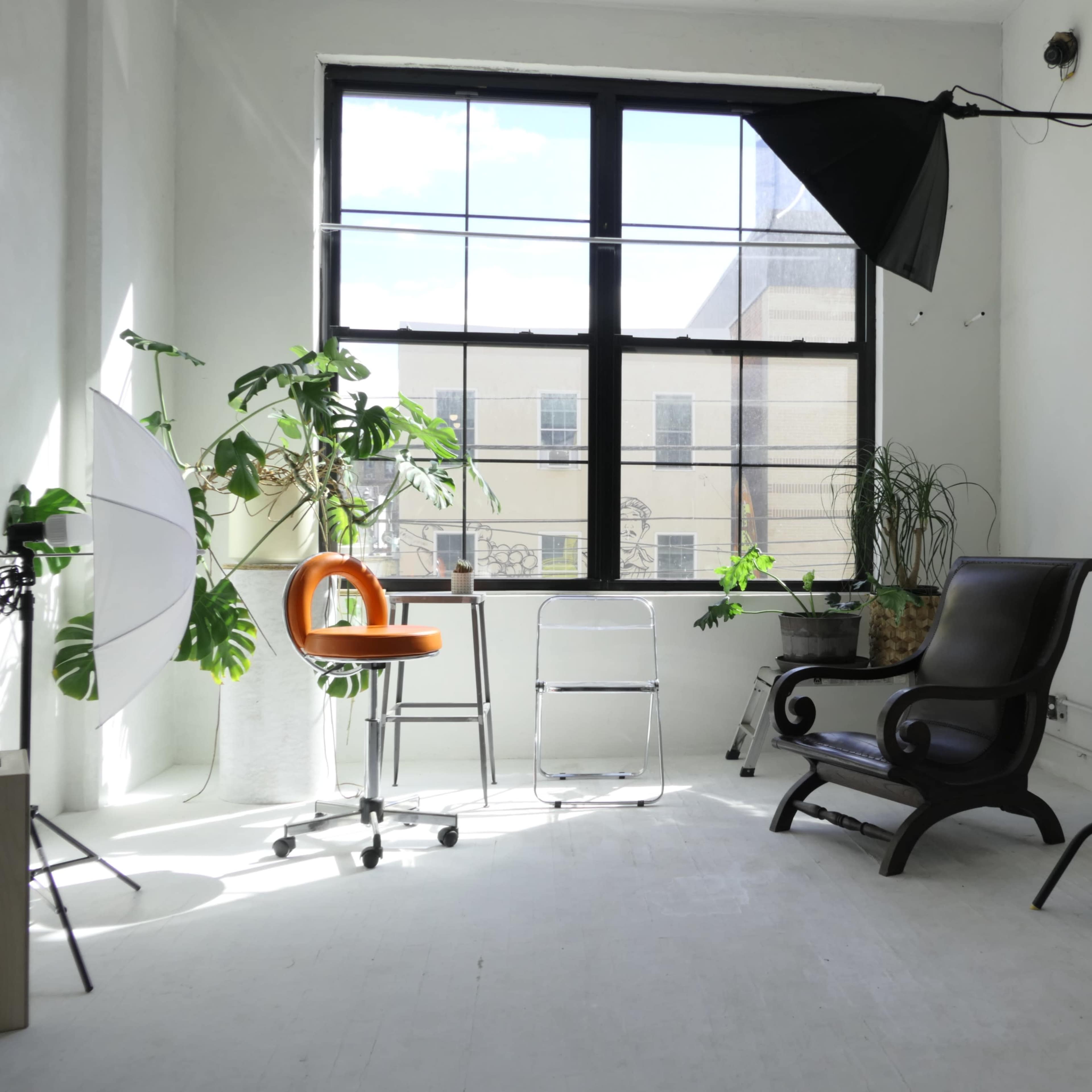 Sun Soaked Matchbox Photography Studio Image in Long Island City, Queens County, NY
