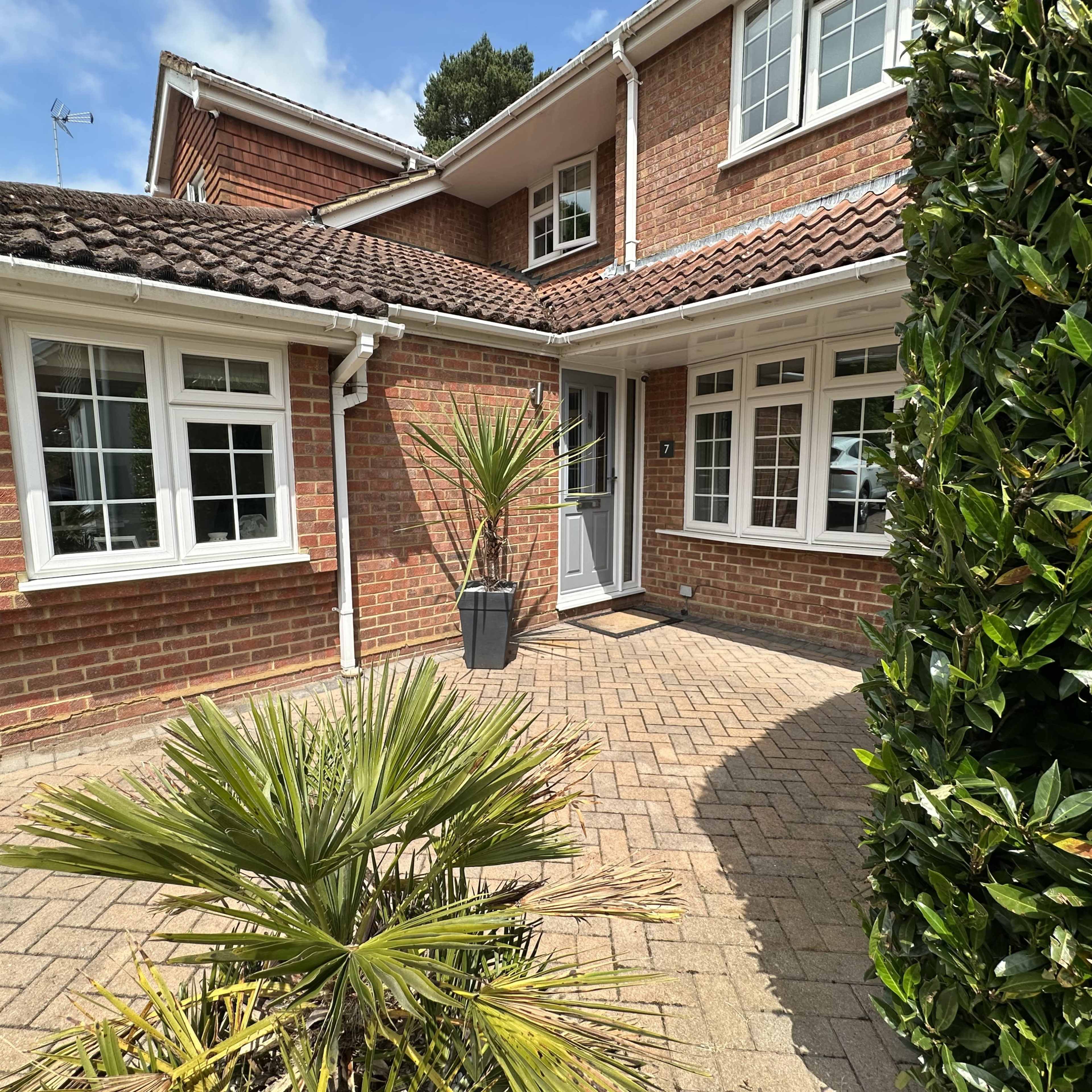 Tropical Family Home Film Location in Finchampstead, Wokingham Image in Finchampstead, Wokingham, England