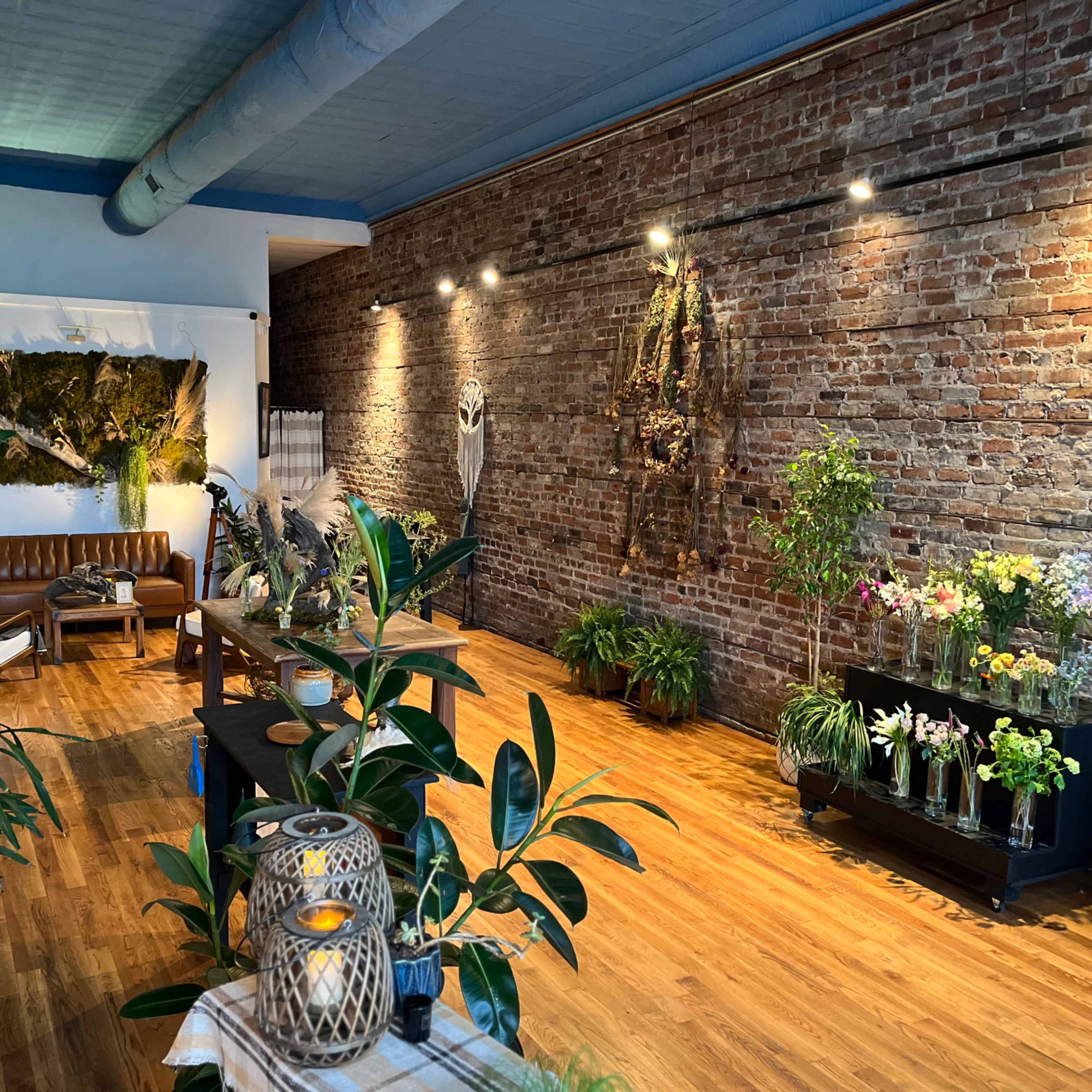 Le Fleuriste Nola Image in Marigny, New Orleans, LA