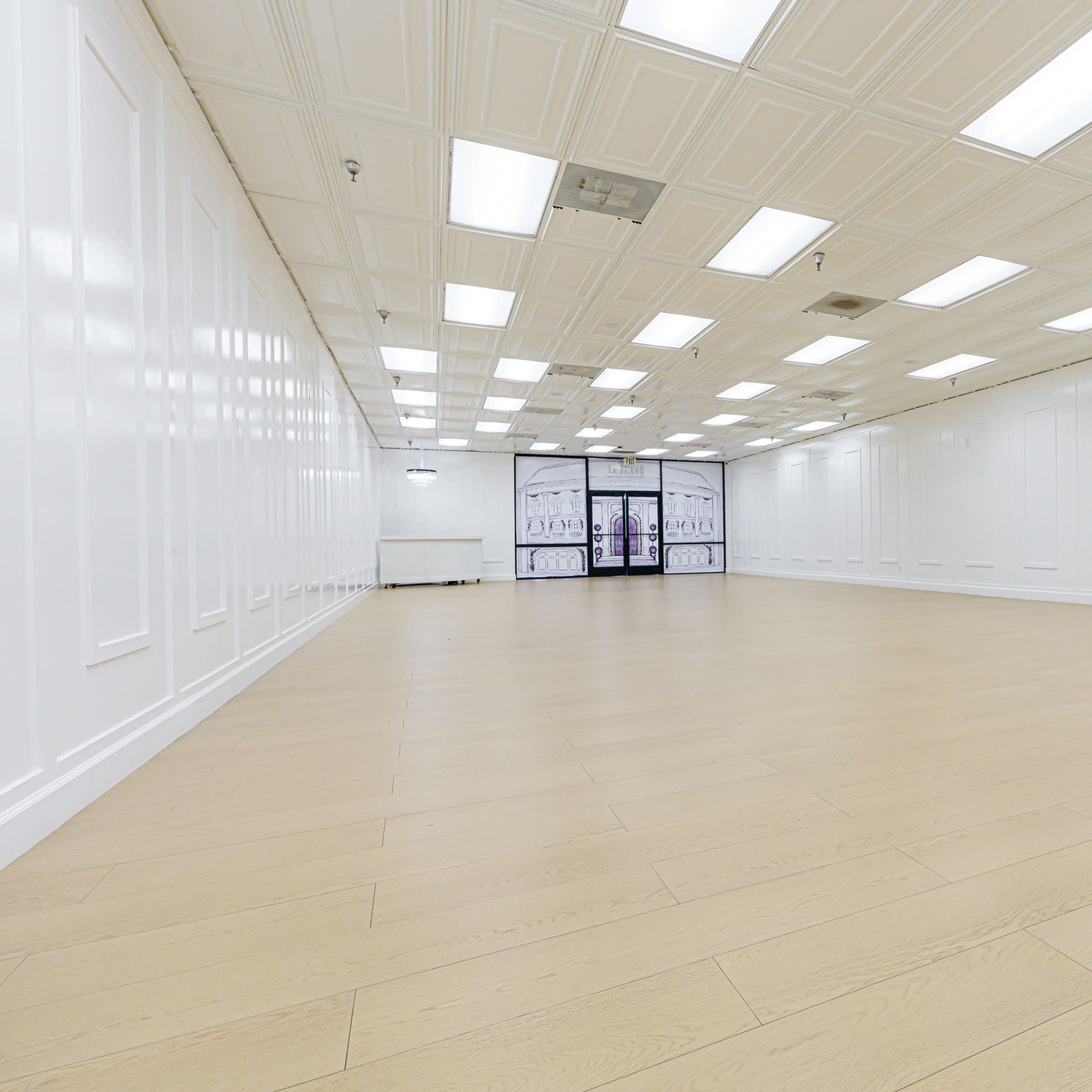 AFFORDABLE BLANK-CANVAS VENUE (10MIN FROM DISNEYLAND) Image in Southwest Anaheim, Anaheim, CA