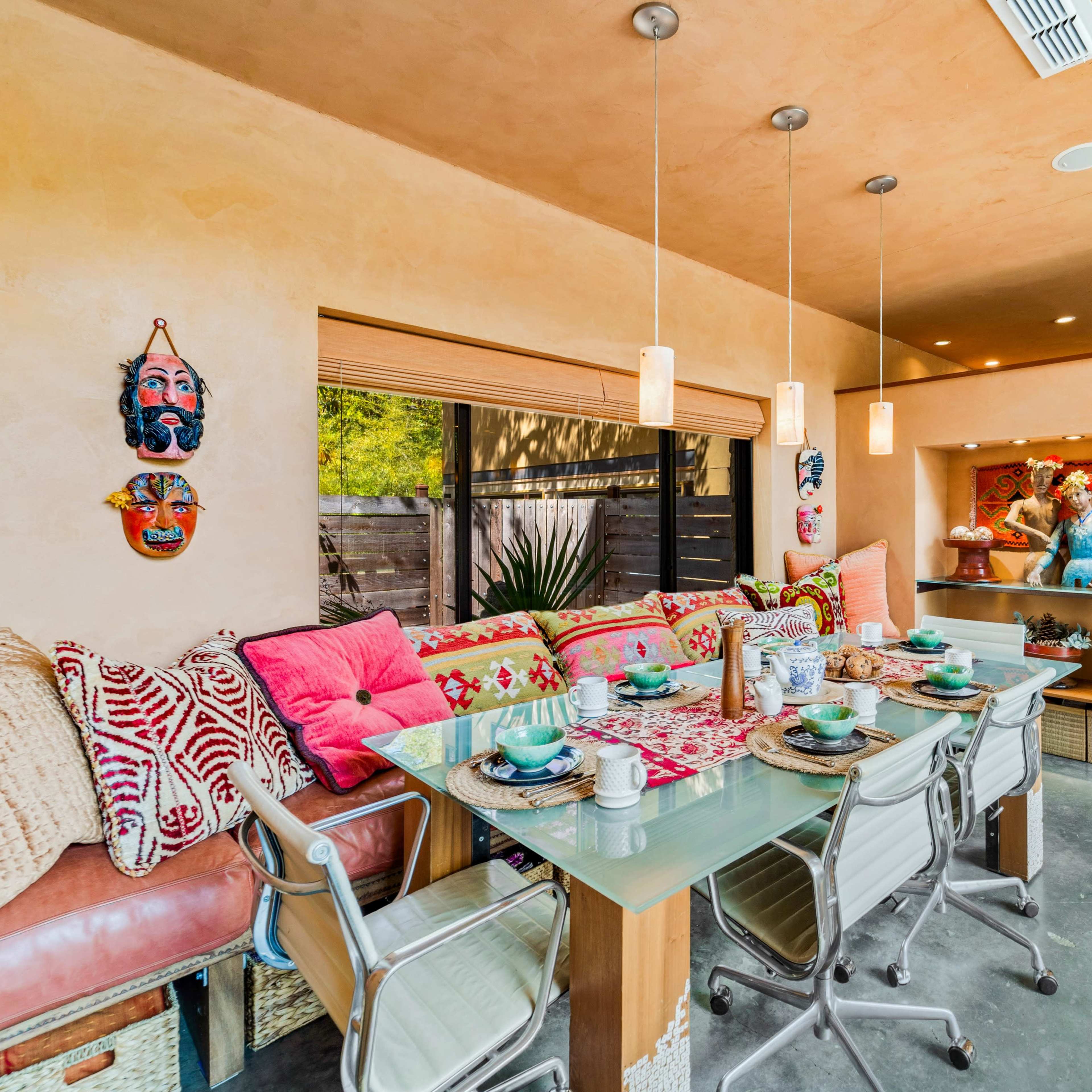 Balinesian Inspired Getaway rooted in Texas Hospitality Image in Flournoy Acres, Sunset Valley, TX