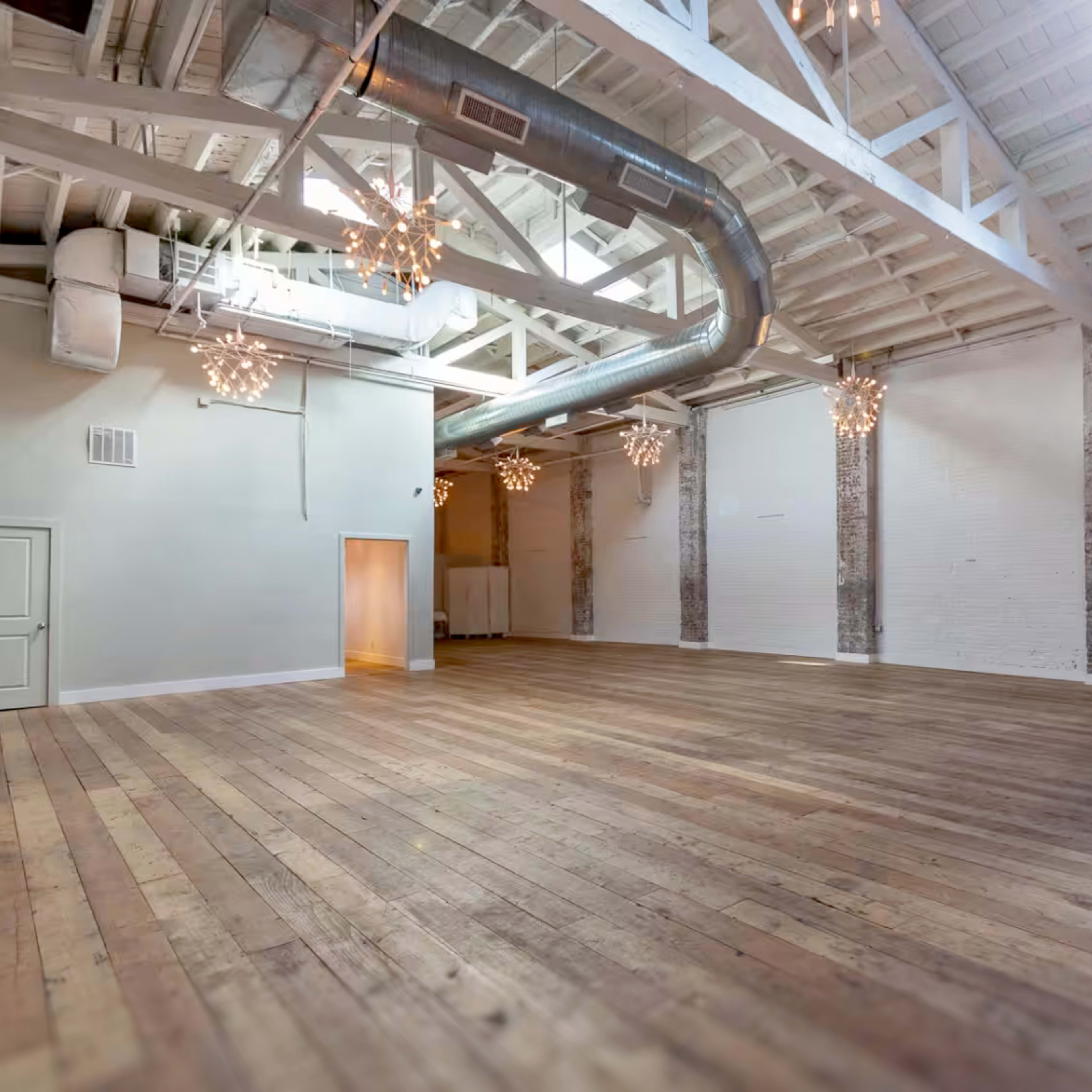 Creative Studio Space | Flexible Event Venue | Industrial Loft Image in Gowanus, Brooklyn, NY