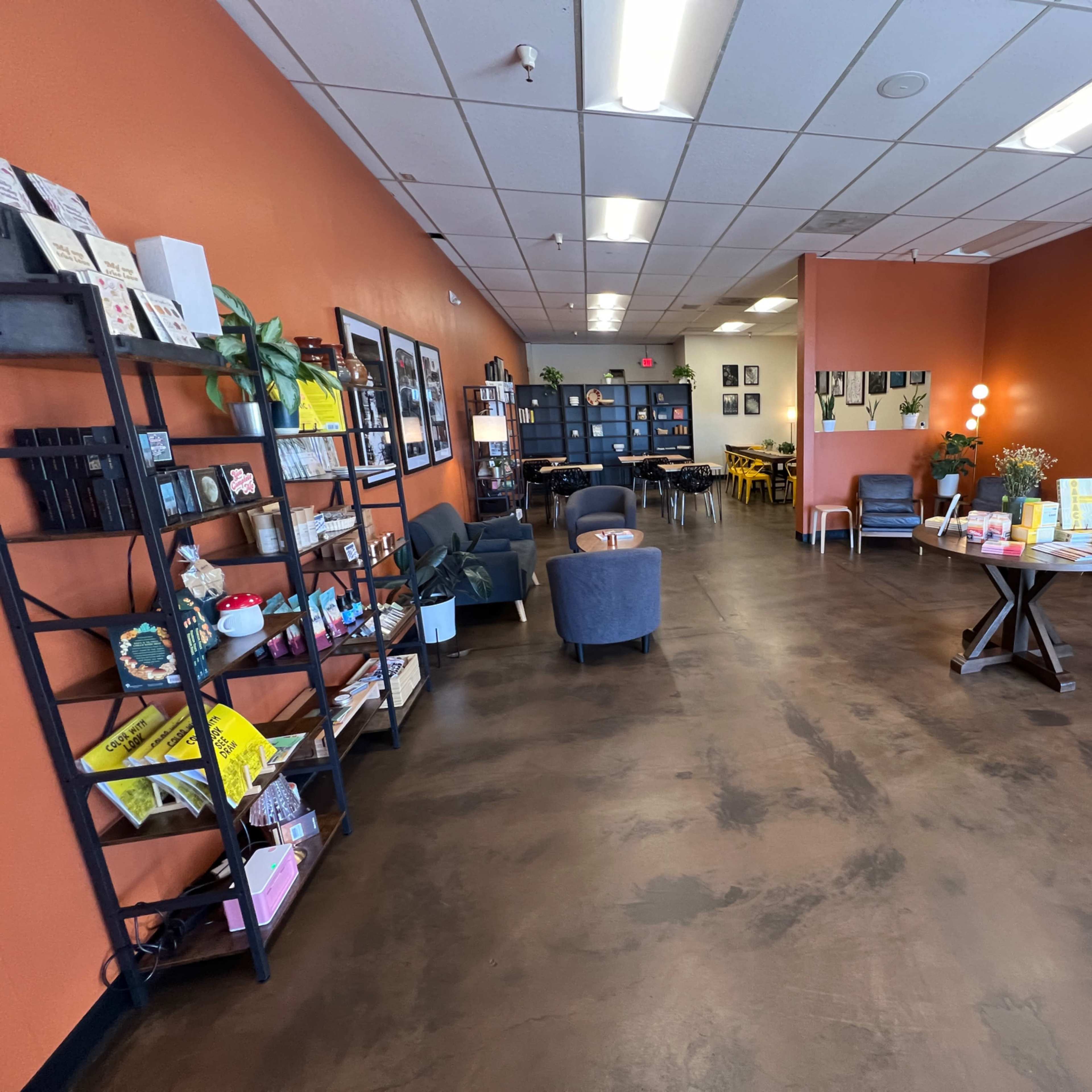 Cozy and relaxing space in North Phoenix. Image in Paradise Valley Village, Phoenix, AZ