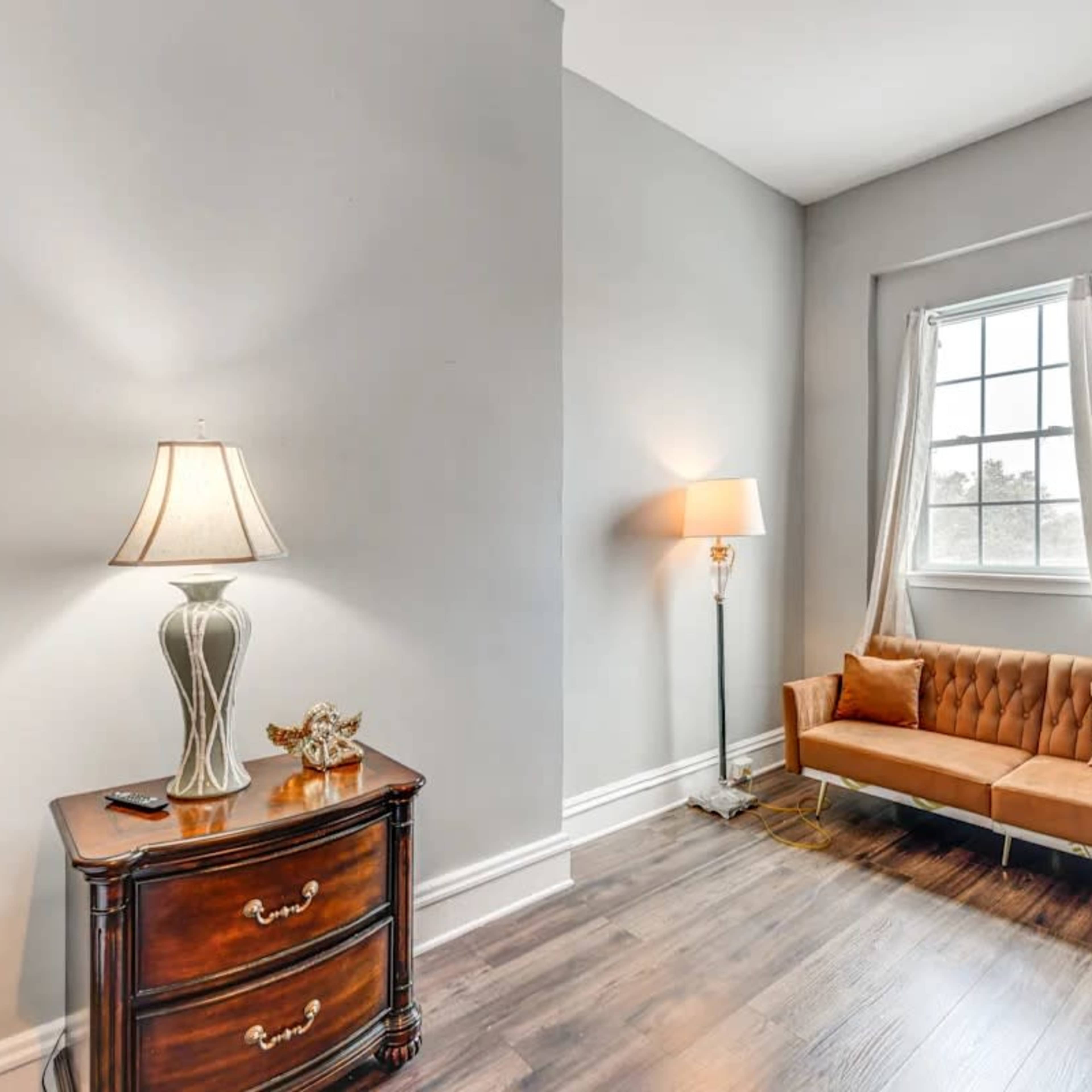 Luxurious Downtown Loft with Skyline View Image in Downtown, Richmond, VA