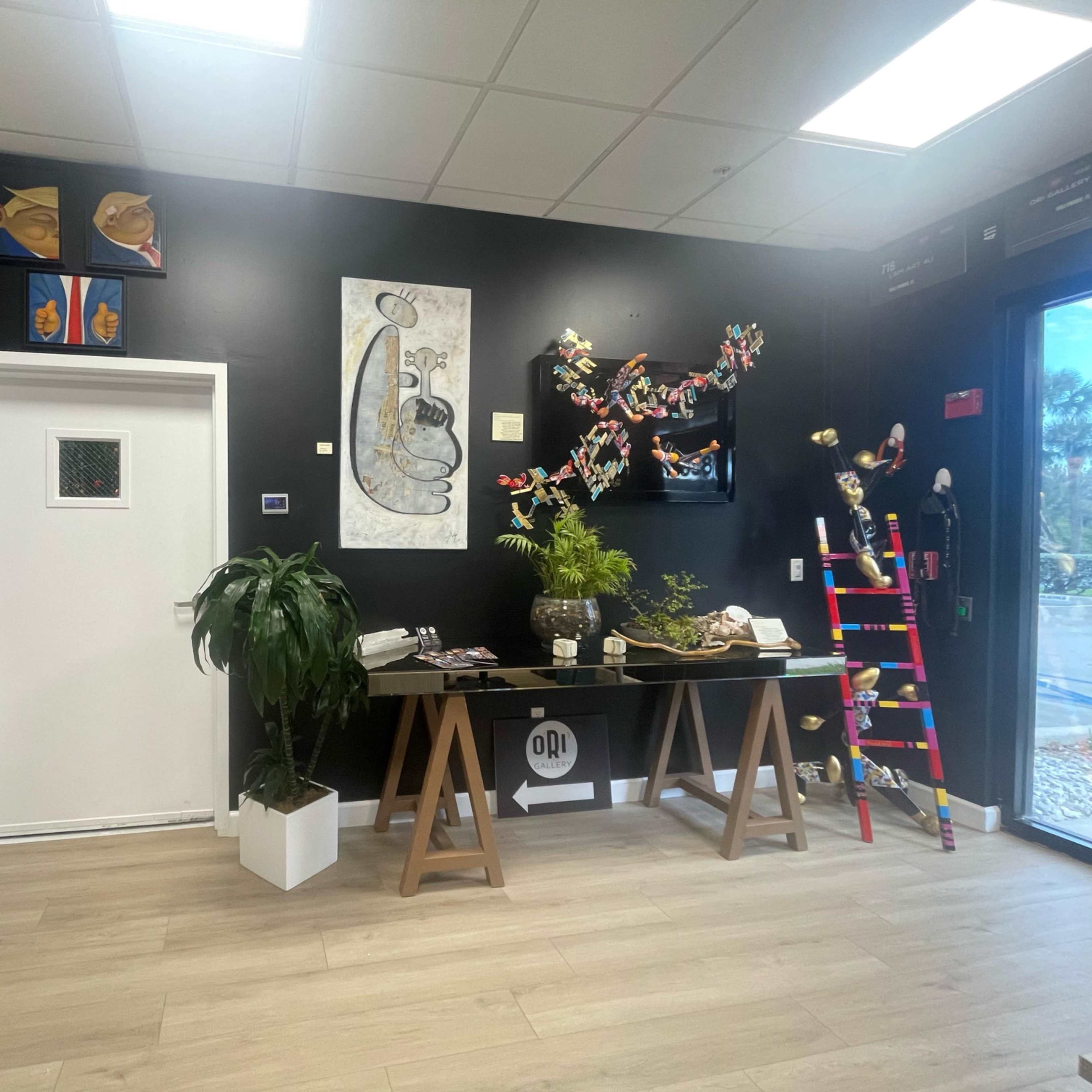 Trendy Art Gallery with Amazing Curated Art Image in Alandco, Fort Lauderdale, FL