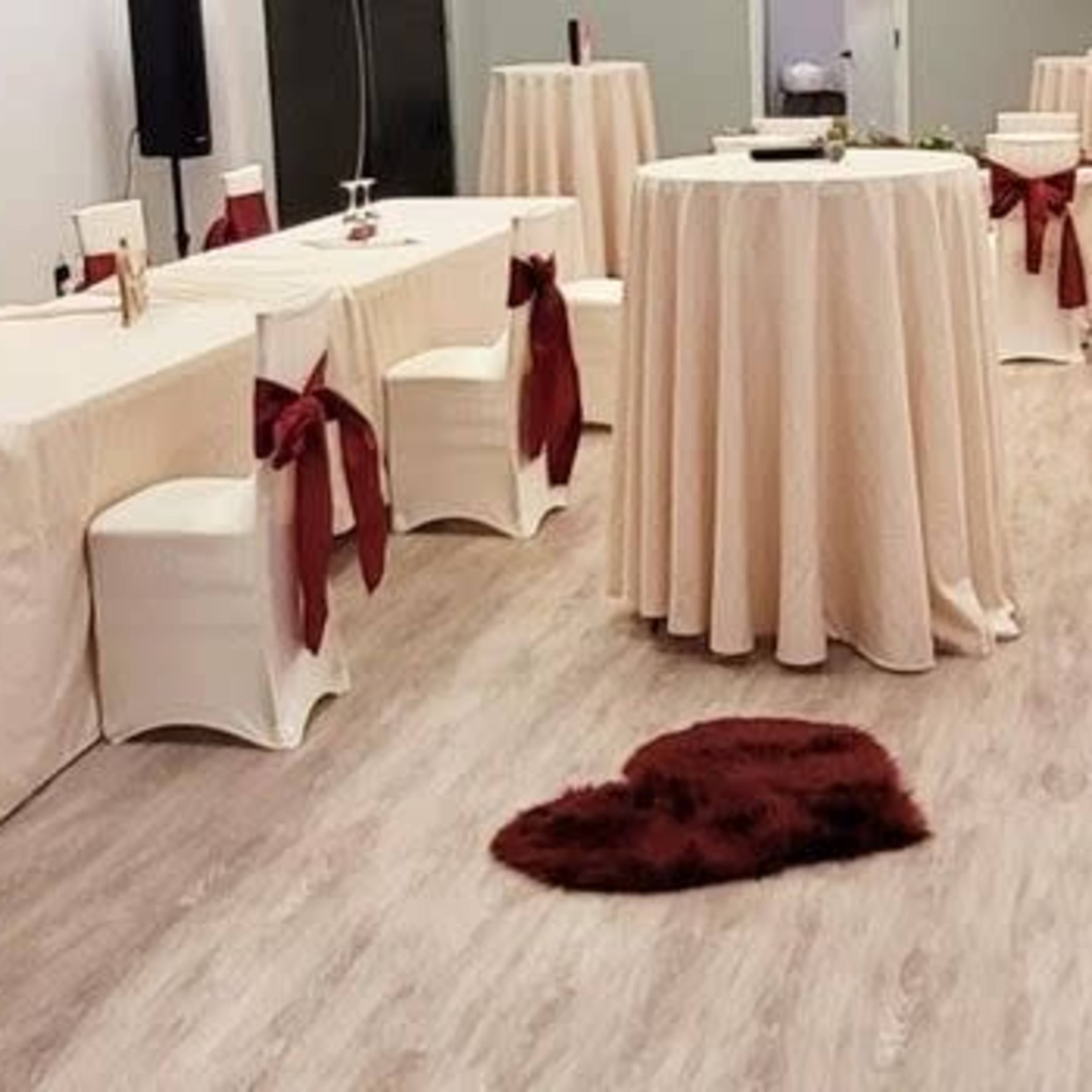 Weddings and Corporate Events w/ Large Windows Image in Cumberland, Atlanta, GA