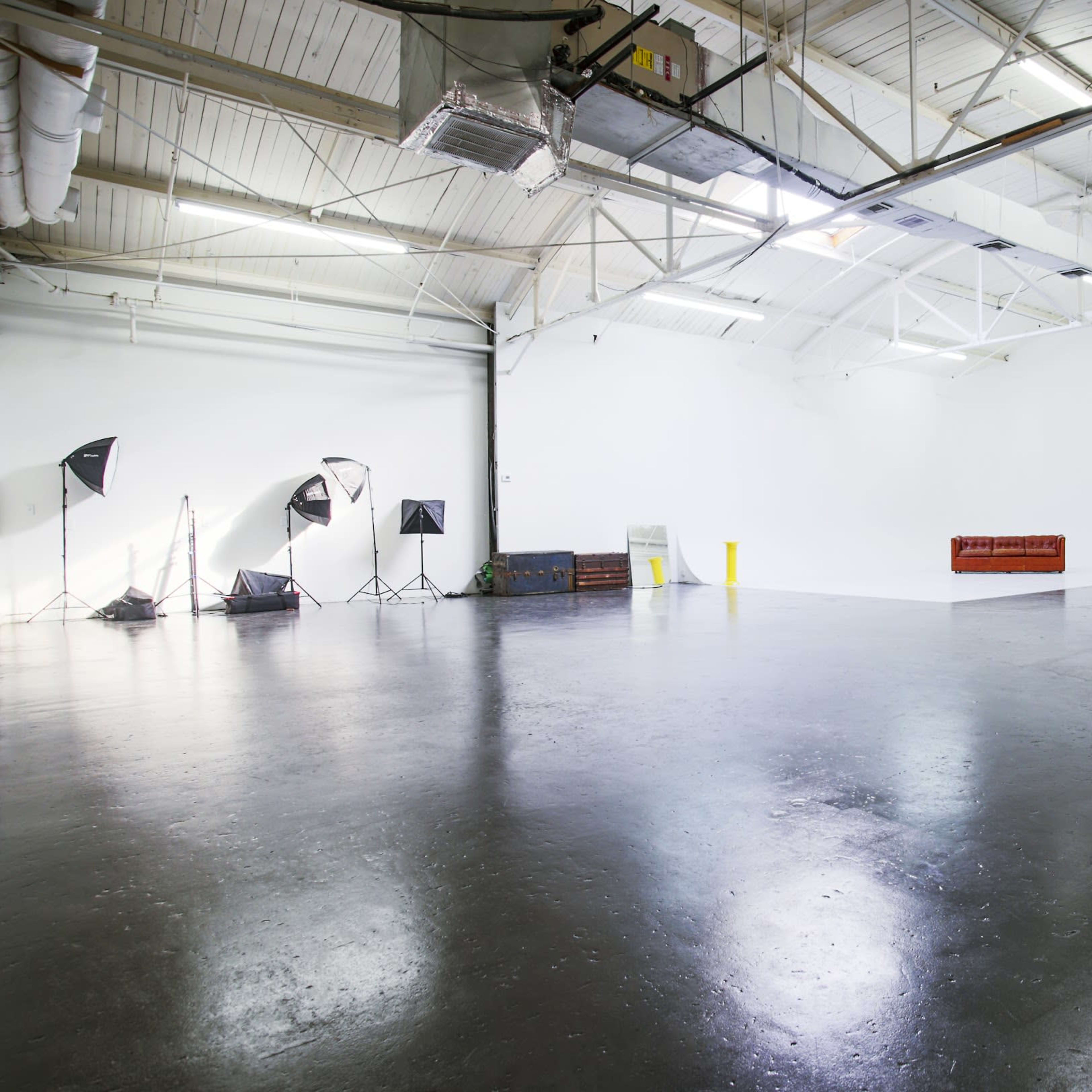 10 Best Warehouses & Commercial Spaces for Rent in Houston, TX Peerspace