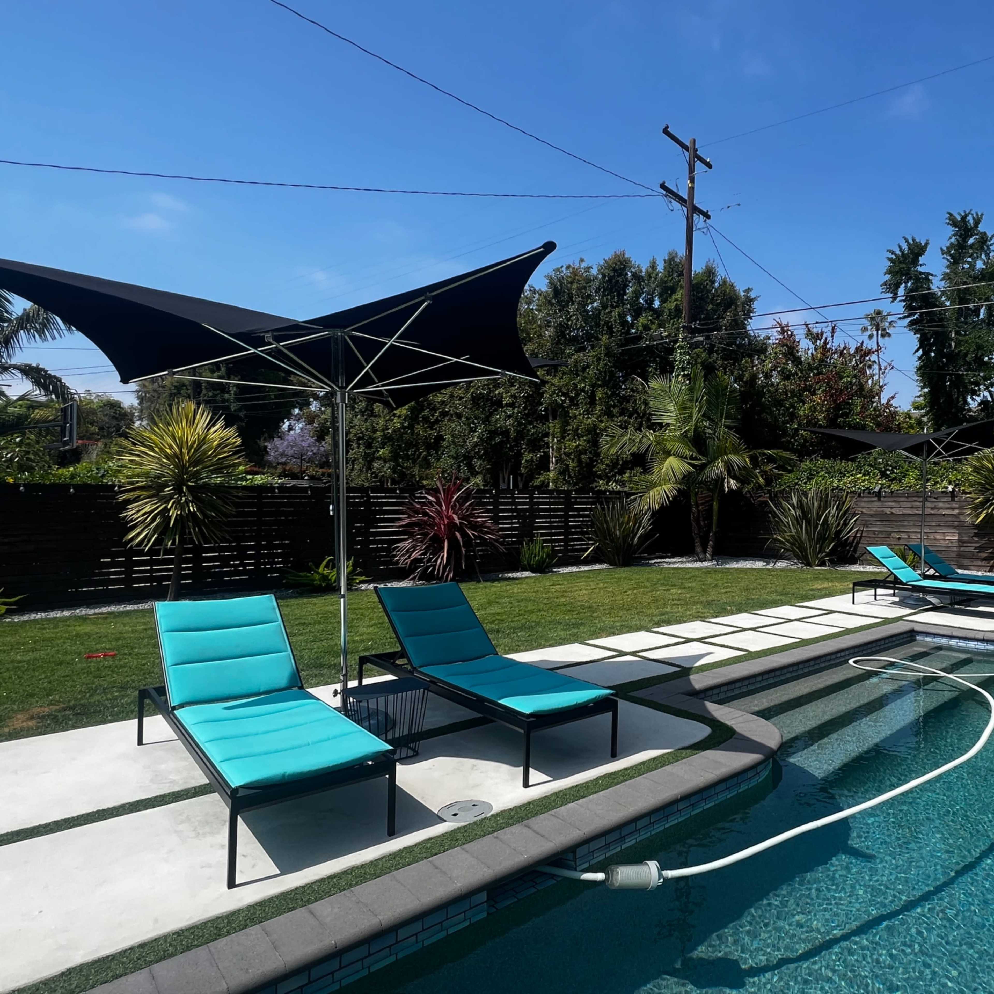 Spectacular Modern backyard & guest house Image in Los Cerritos, Long Beach, CA