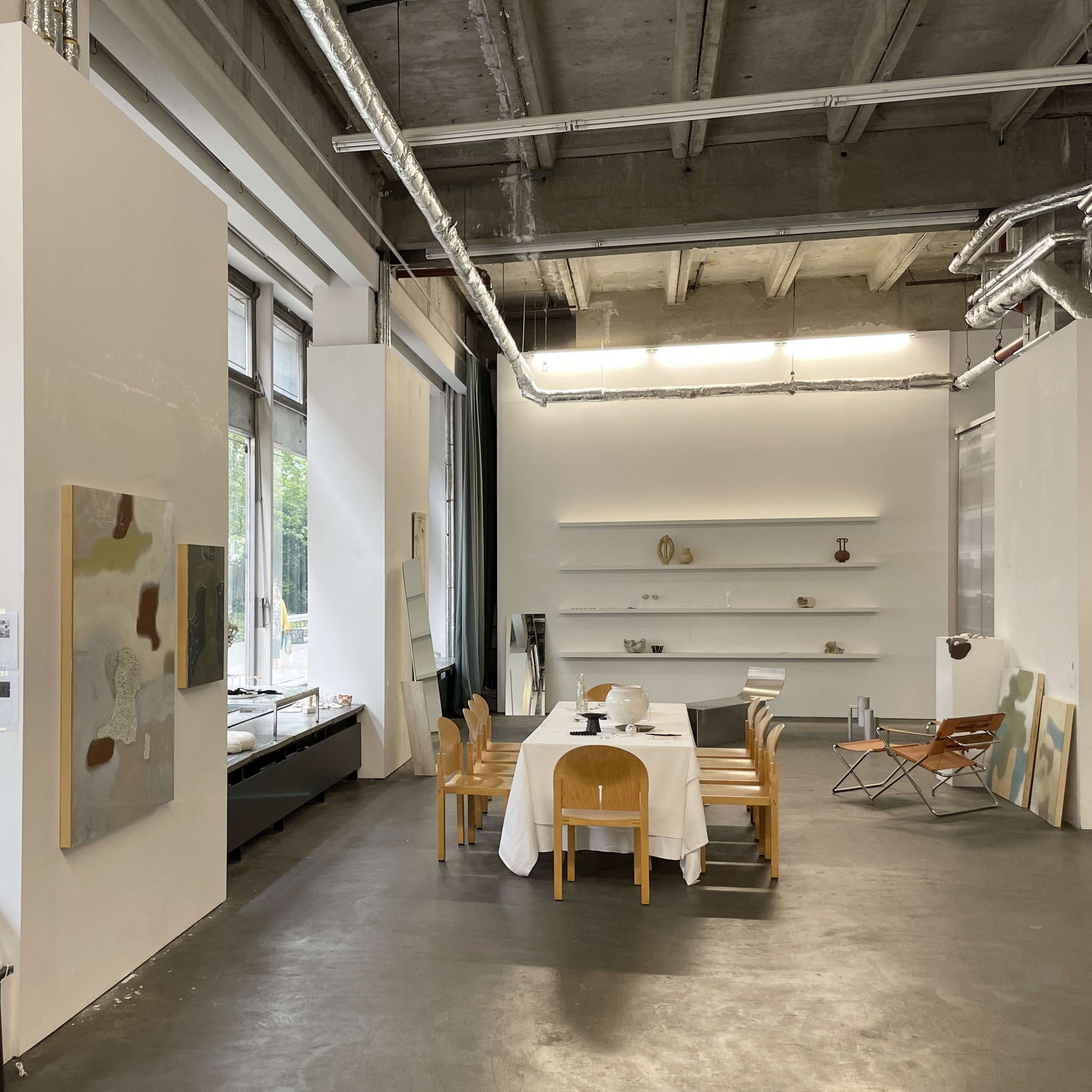 Showroom, Galerie in Mitte mit 5,5m Deckenhöhe und großen Schaufenstern Bild in Berlin, Berlin, BE