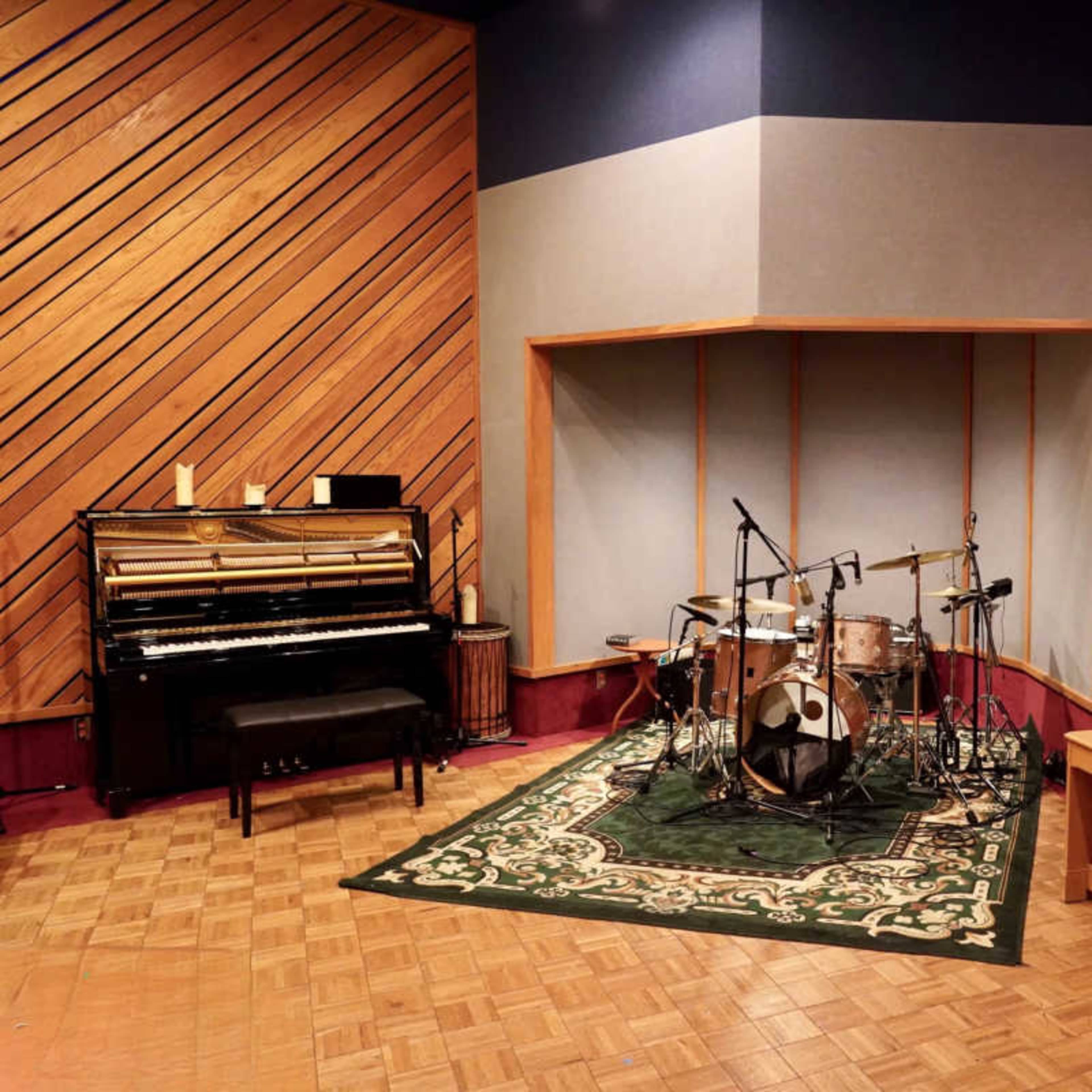 Elemental Studio C Image in Sawtelle, Los Angeles, CA