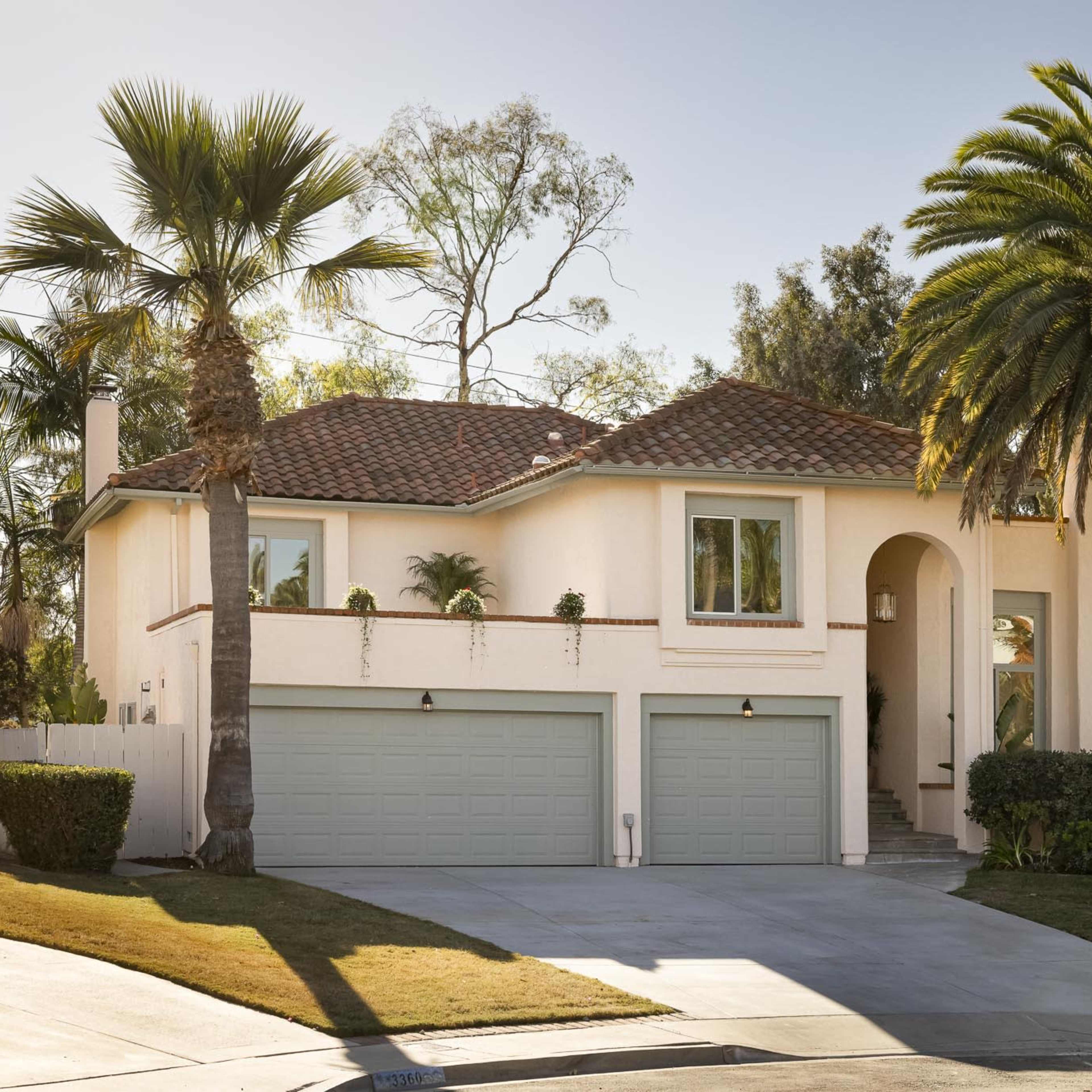 Stylish Sanctuary : a Stunningly Designed Retreat Image in Mira Costa, Oceanside, CA