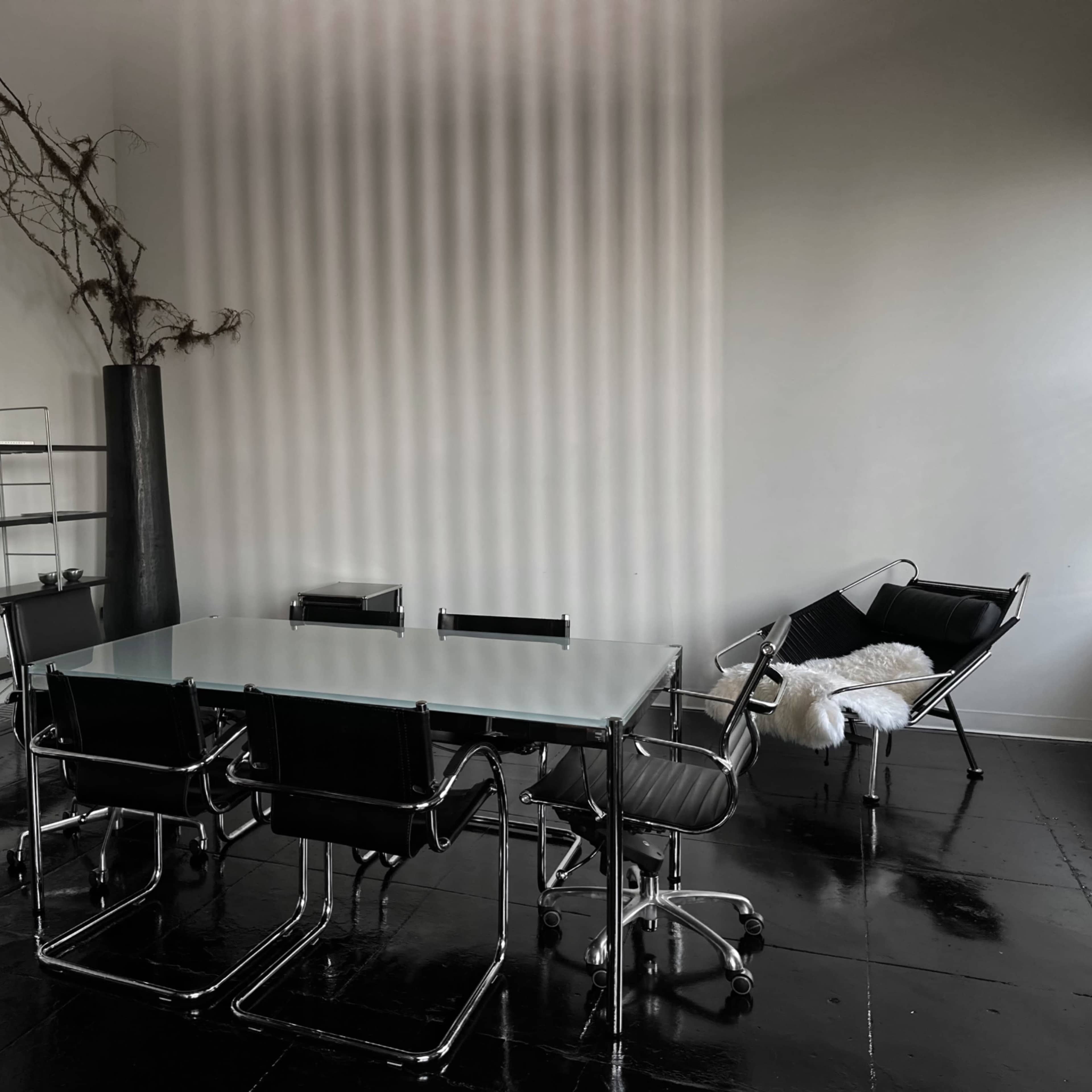 New York Style Designer Furniture Office Image in Central LA, Los Angeles, CA
