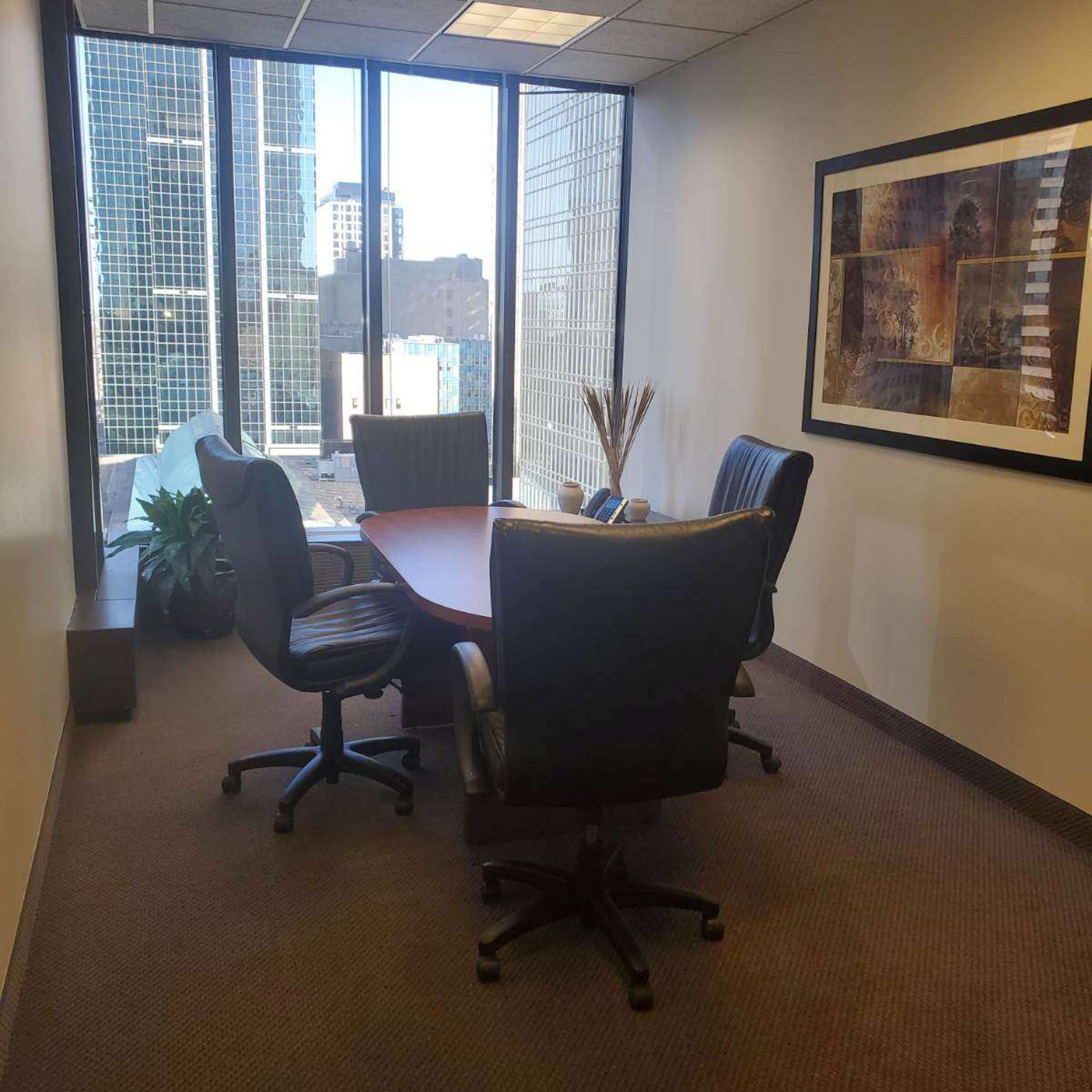 Downtown Cozy 4-6 Person Conference Room Image in Downtown West, Minneapolis, MN