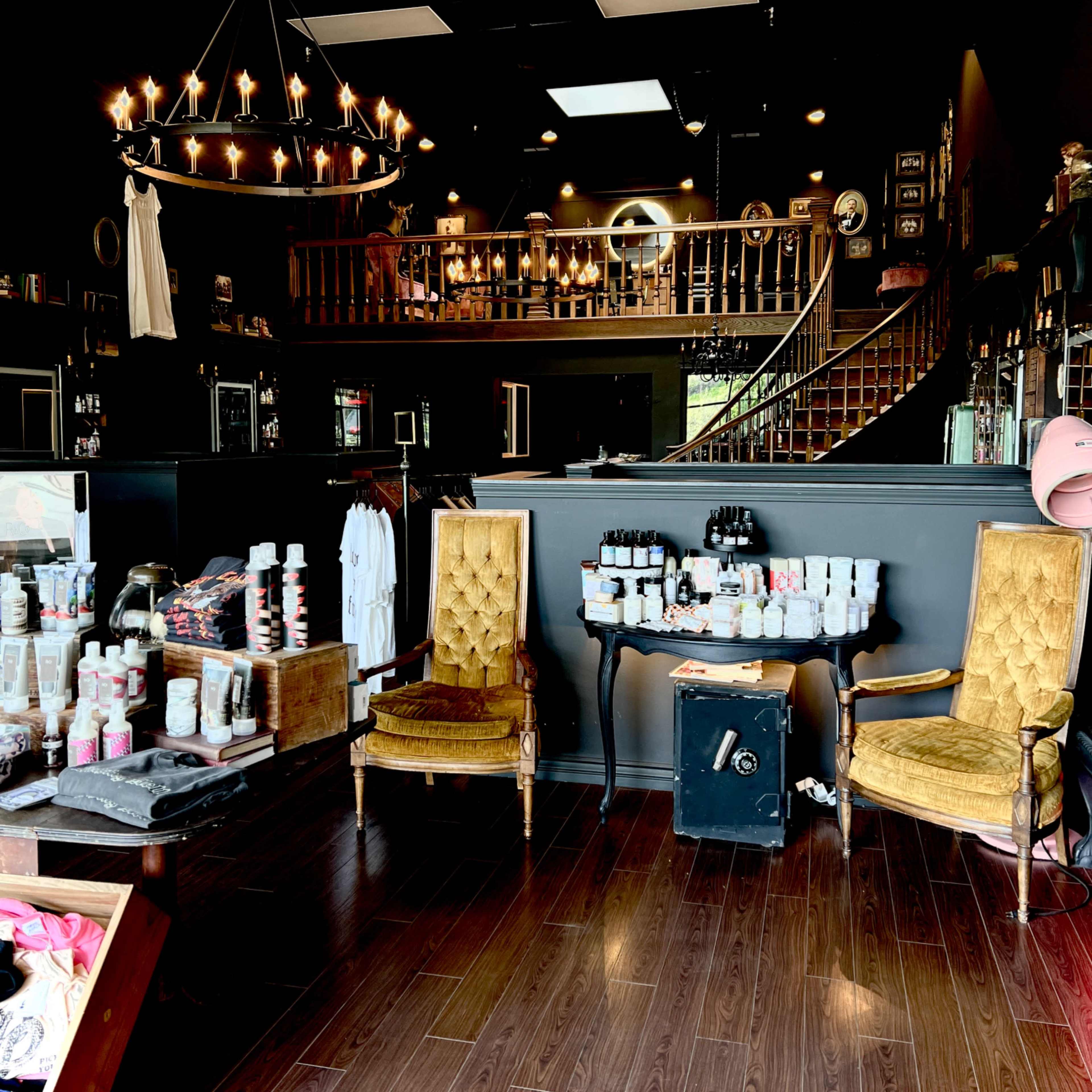 Hair Havok Image in Saugus, Santa Clarita, CA