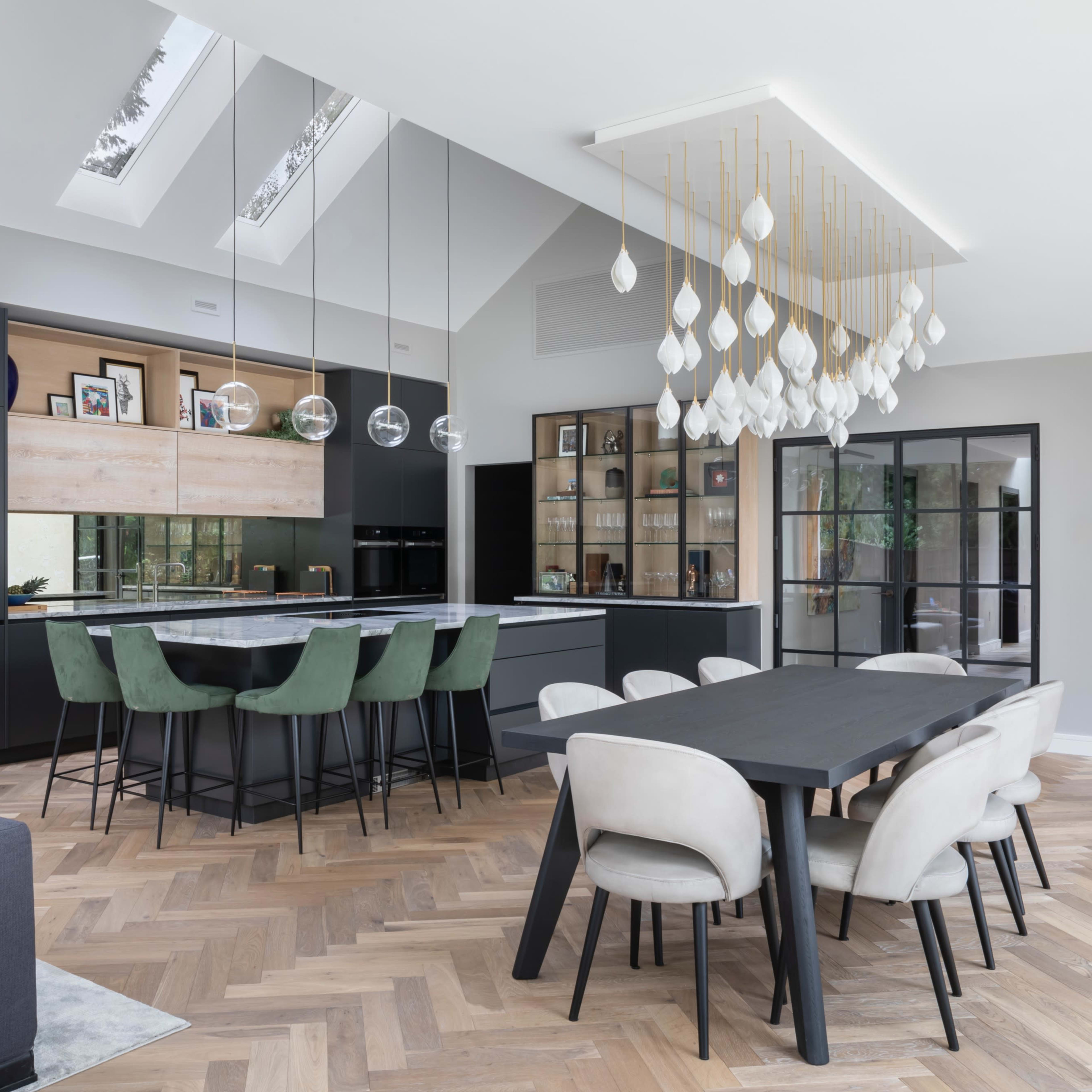 Surrey Contemporary House with amazing light for your photoshoots Image in Esher, Esher, England