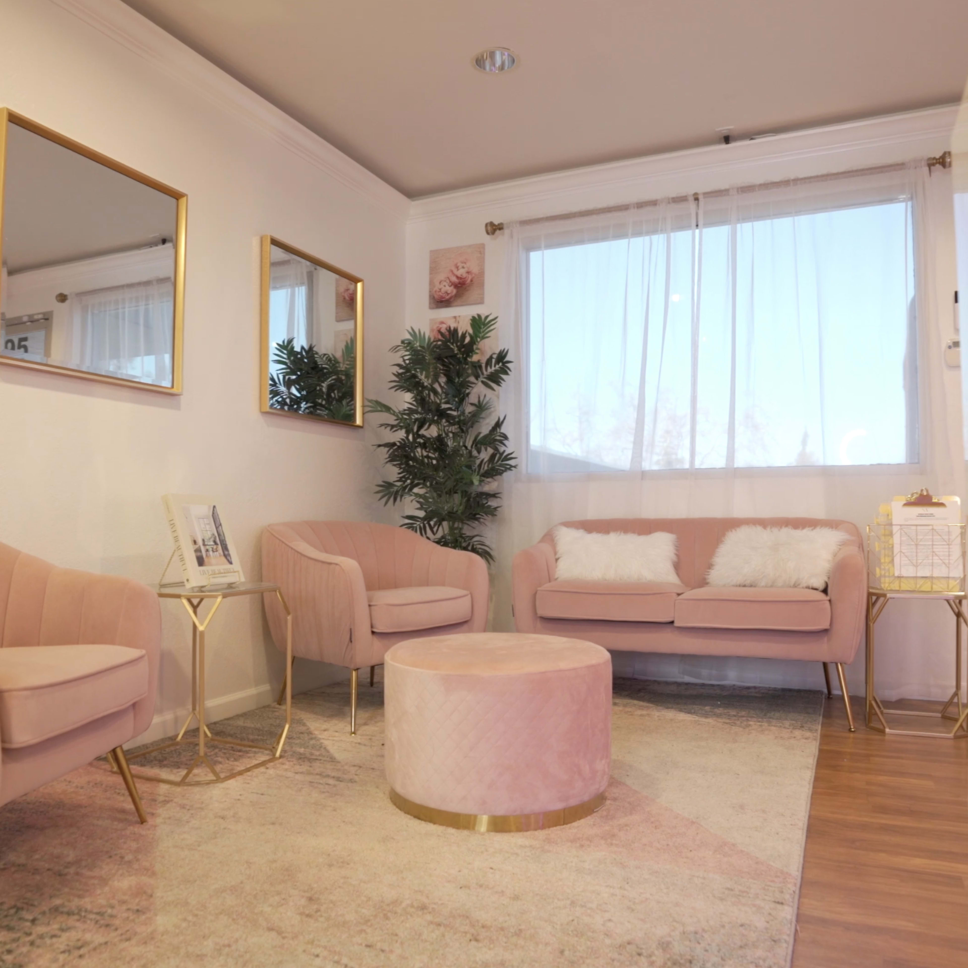 Unique Beauty & Wellness Studio Image in Burbank, Hayward, CA