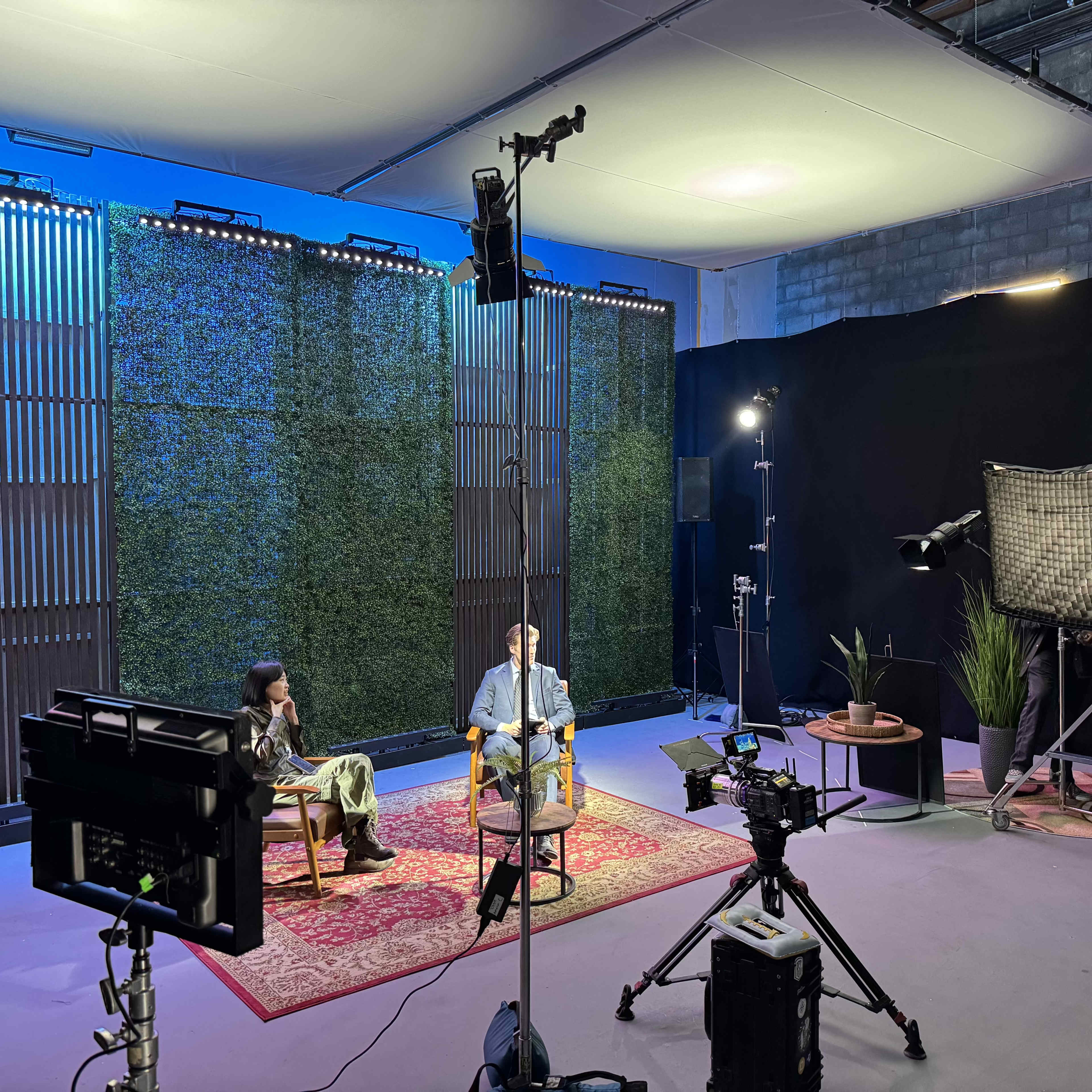 Pre-Lit CYC Wall & Mezzanine for Filming, Music Videos, Live Music Performance, Events, Photoshoots, Seminars, etc. in Glendale Image in Tropico, Glendale, CA