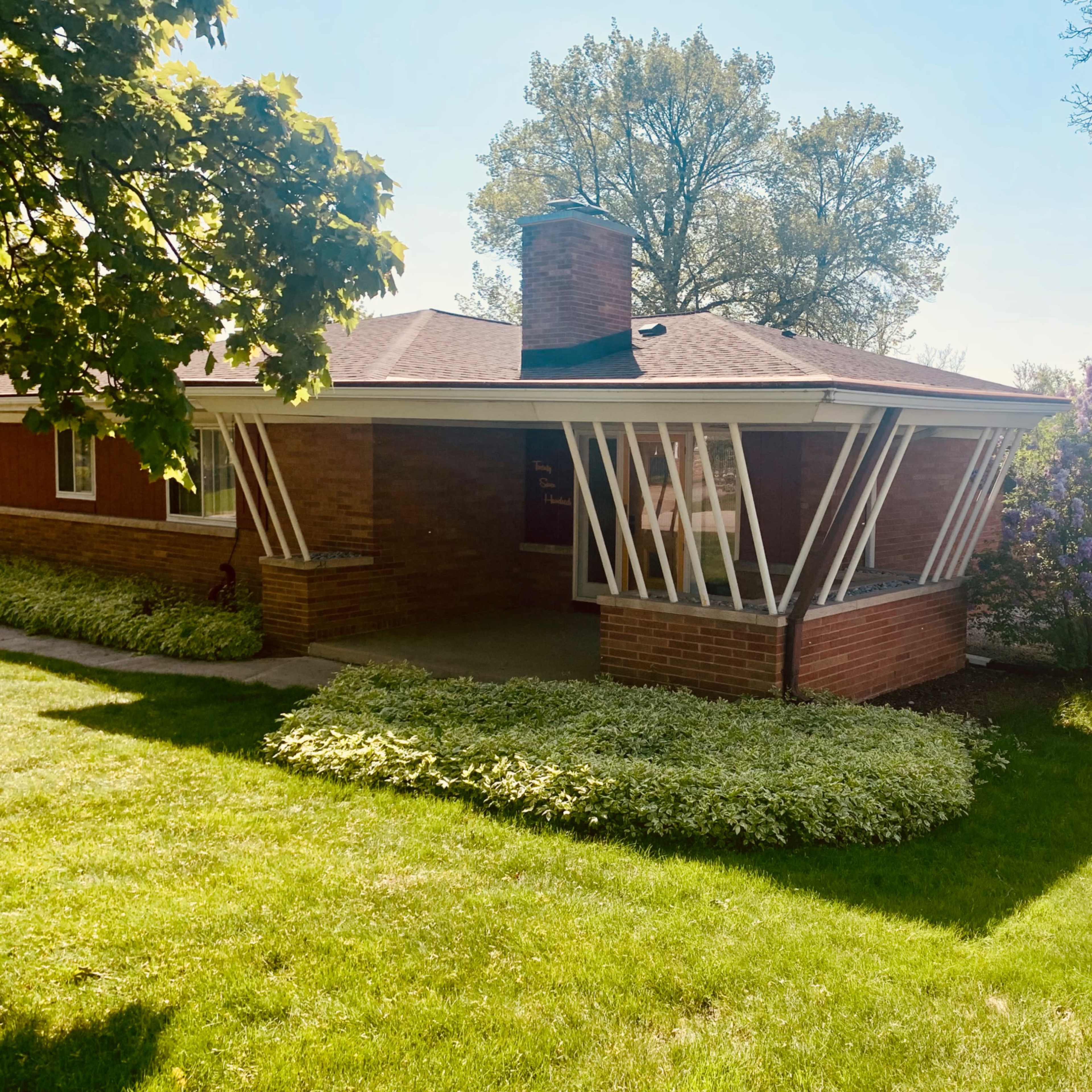 Mid-Century Modern Marvel Image in Allouez, Allouez, WI