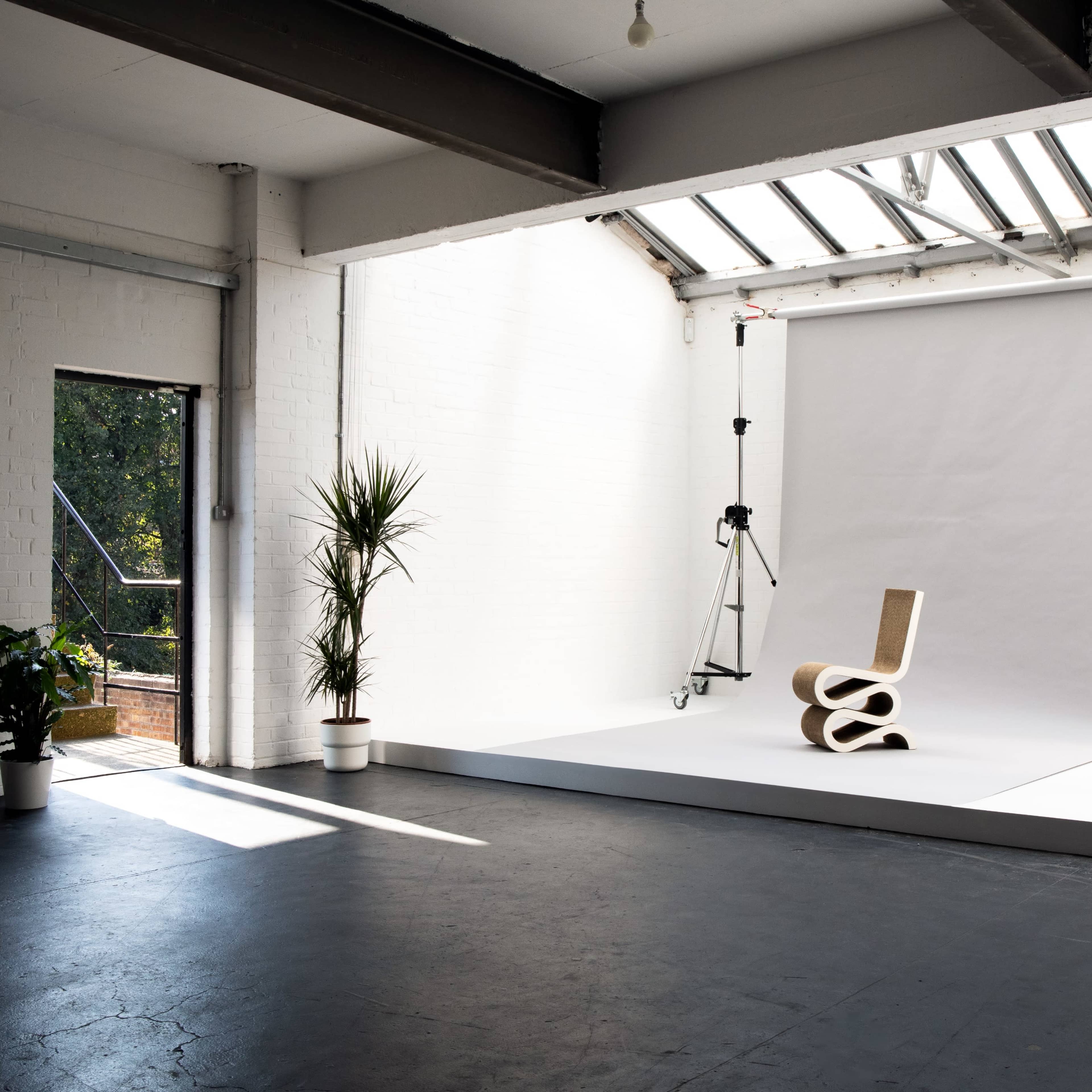 Daylight Warehouse Studio - 2700 sqft Image in Walthamstow, London, England