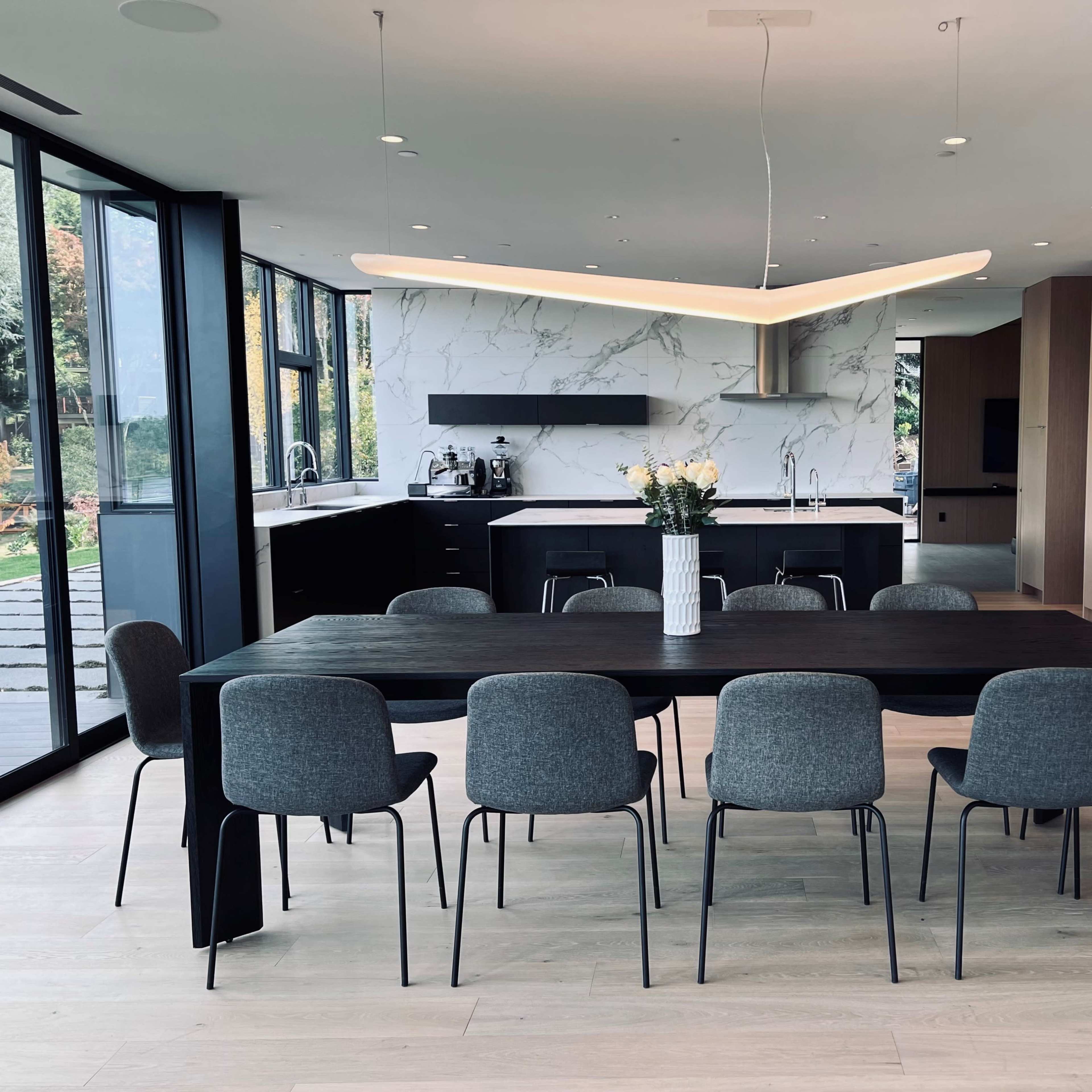 Gorgeous Modern Light Filled 6000 Sq Ft Home with Amazing Water, Lake and City Views Image in Mercer Island, Mercer Island, WA