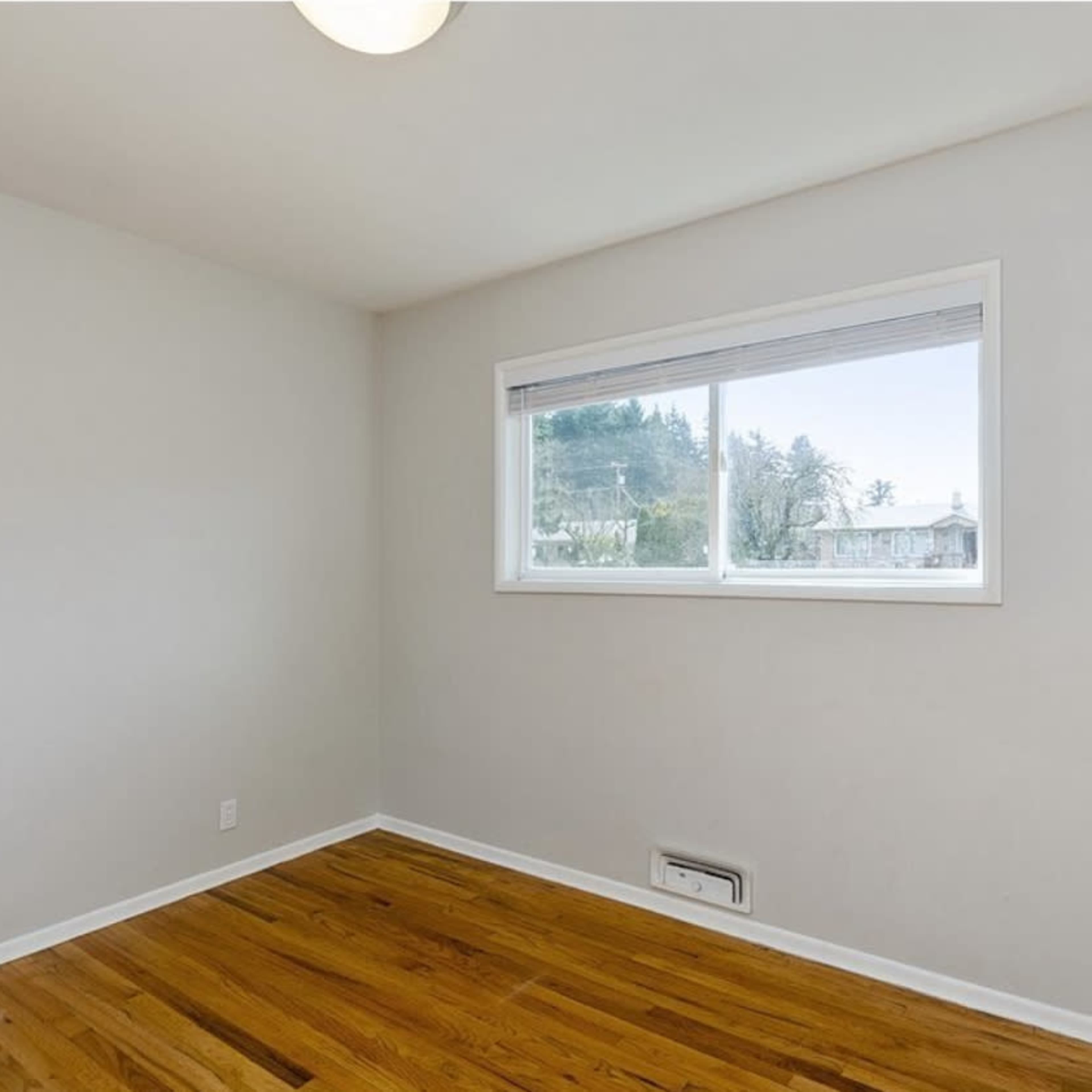Tranquil Unfurnished 3-Bedroom home Close to Nature, Away from the City Rush Image in Russell, Portland, OR