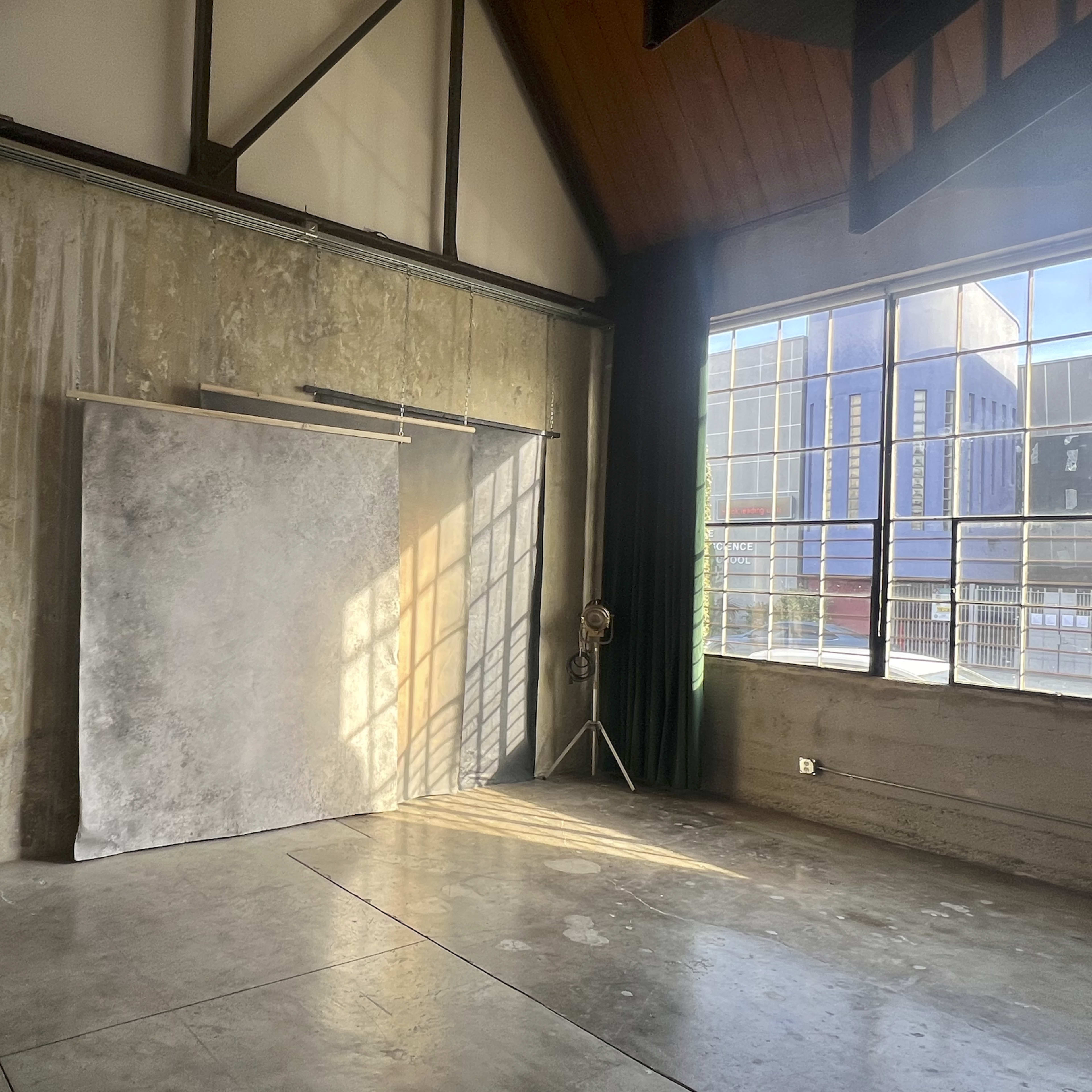DAYGLOW STUDIOS - Natural light, 2 floors, pre-lit cyc wall, hand-painted backdrops, blackout curtains Image in Koreatown, Los Angeles, CA