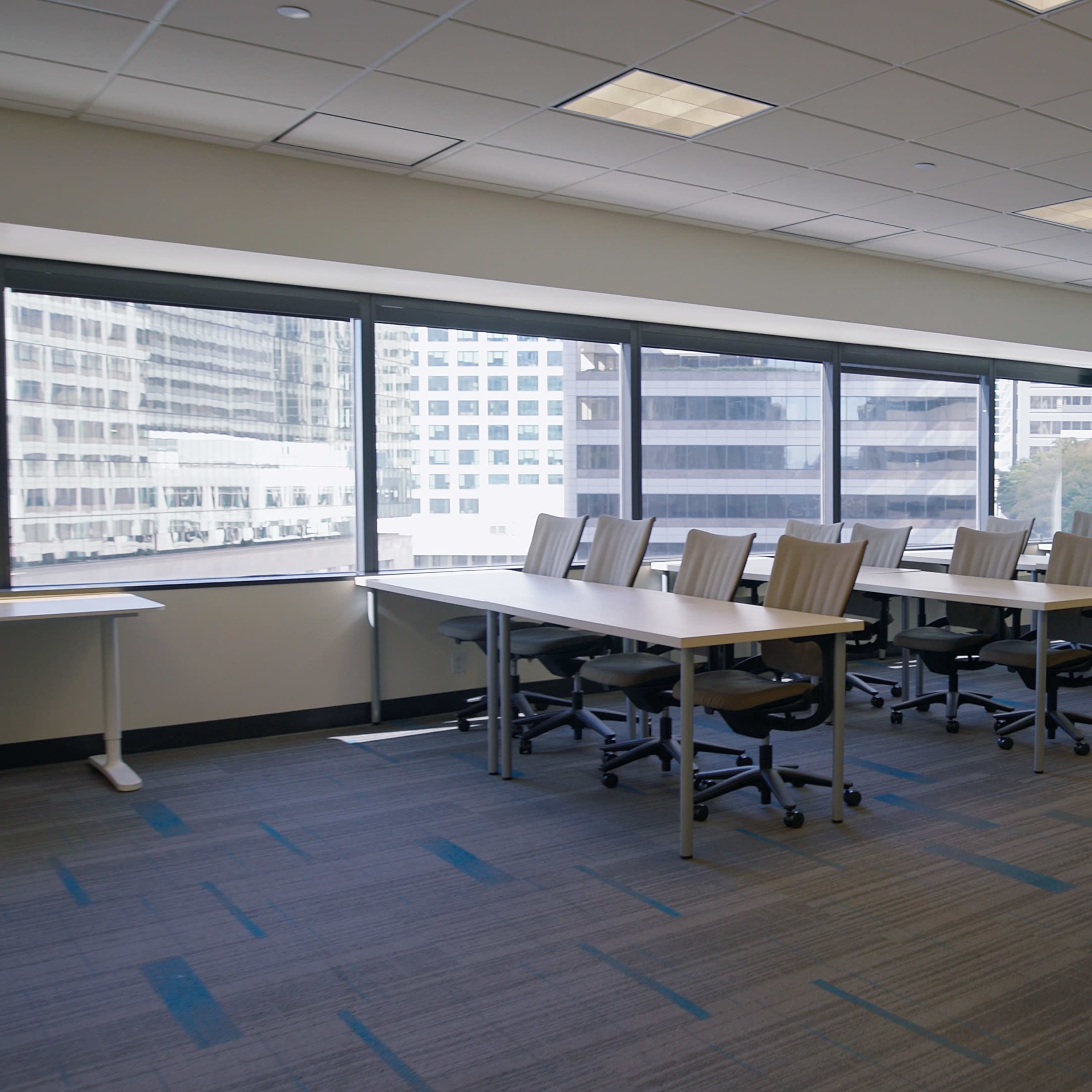 Waimea: Flexible Meeting Space for 42 with Complimentary Private Breakout Offices Image in Central Business District, Seattle, WA