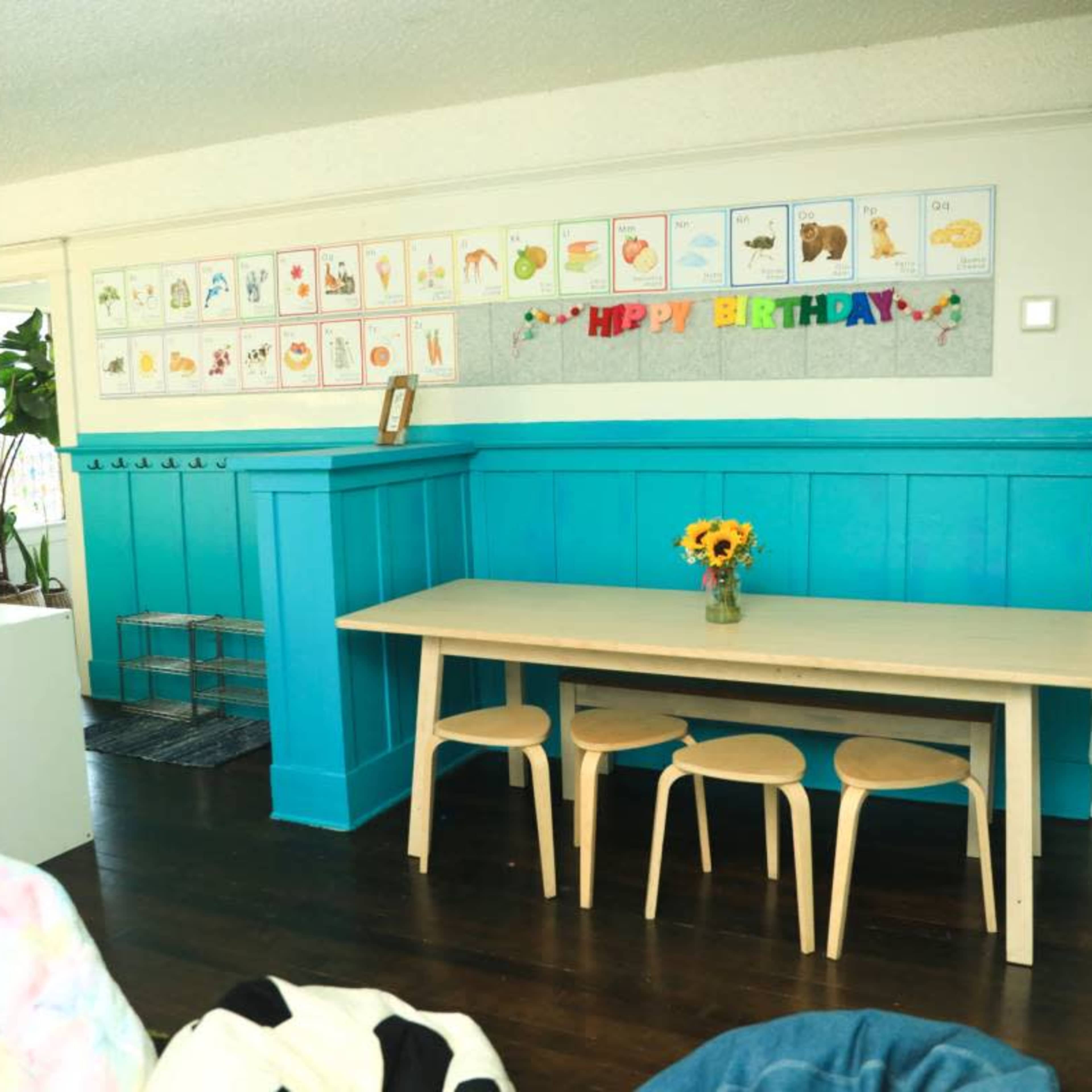 Intimate Elementary School in Jefferson Park With Indoor and Outdoor Space Image in South Los Angeles, Los Angeles, CA