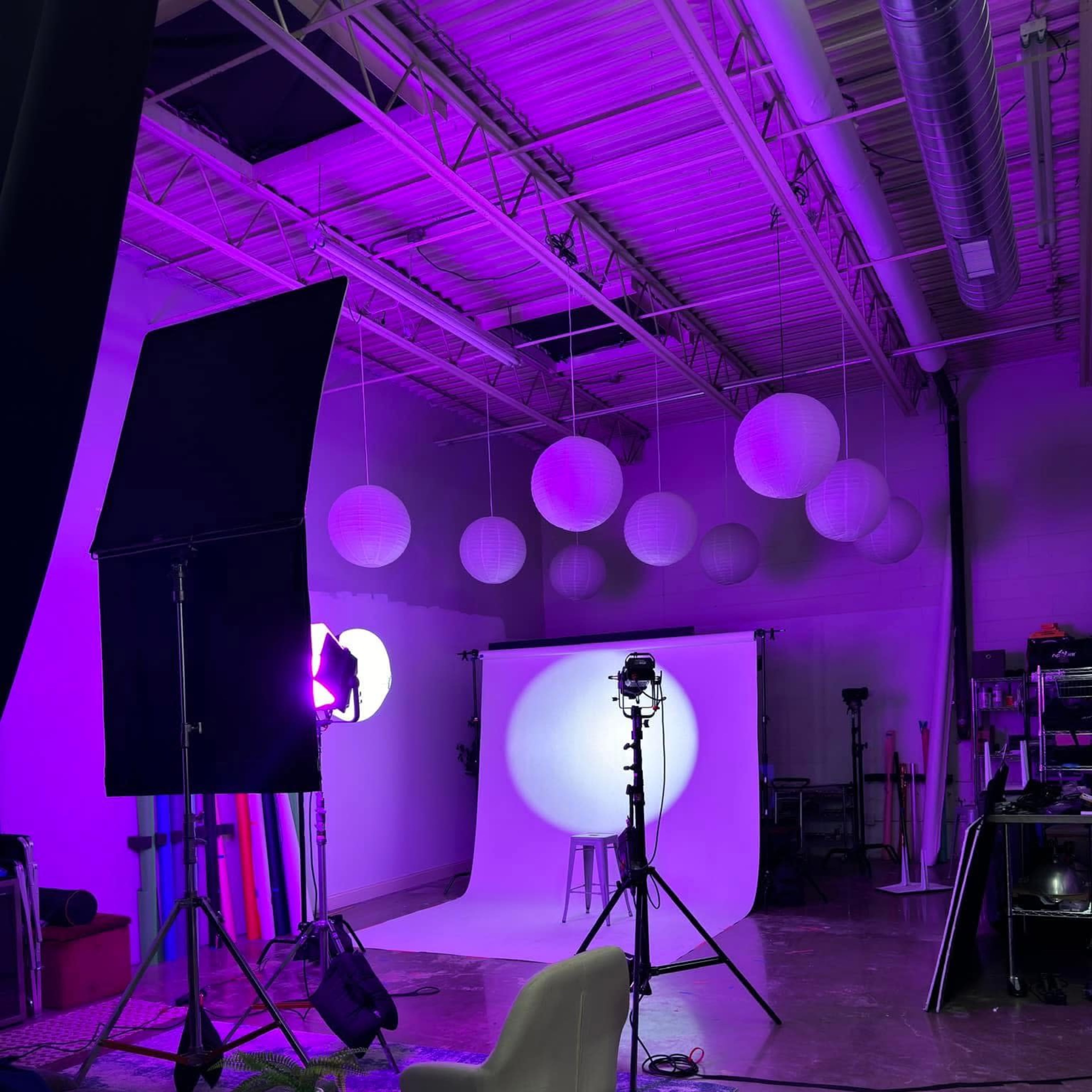 Downtown Industrial Production Space for Motion & Stills with Amenities Image in Central Minneapolis, Minneapolis, MN