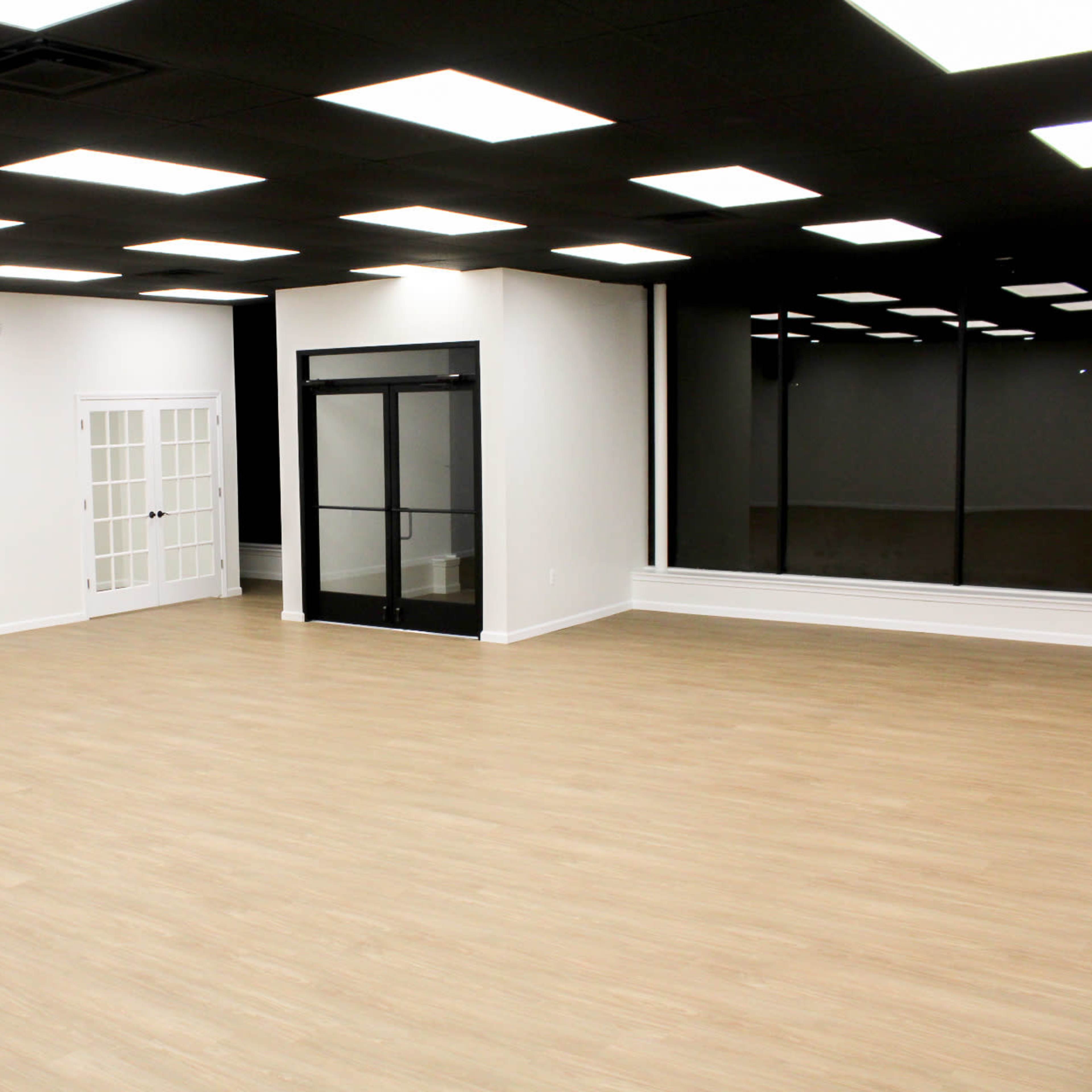 Metro Detroit Modern Event Space/ Wedding Chapel Image in Livonia, Farmington, MI