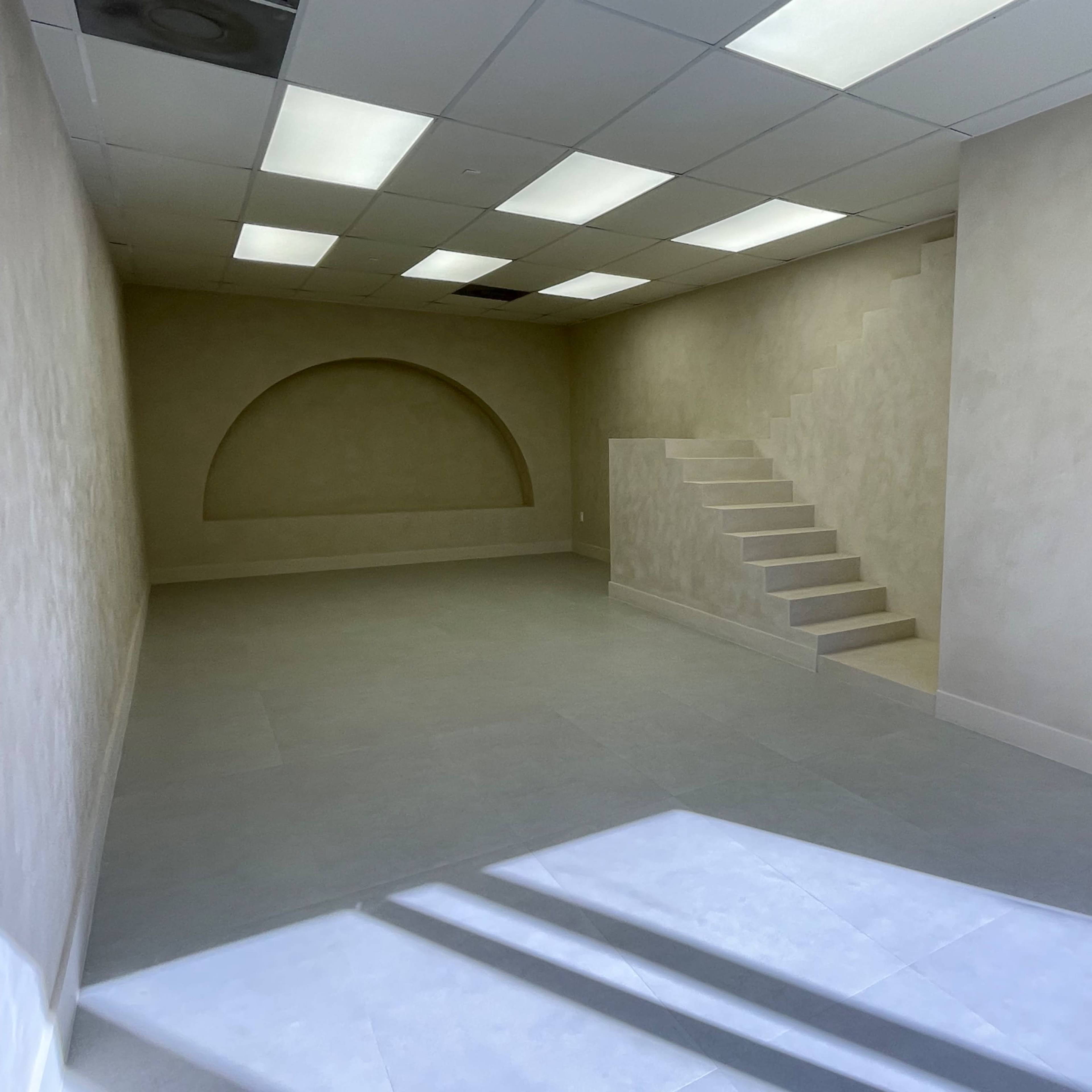 Doral Contemporary Content Room Image in Doral, Doral, FL