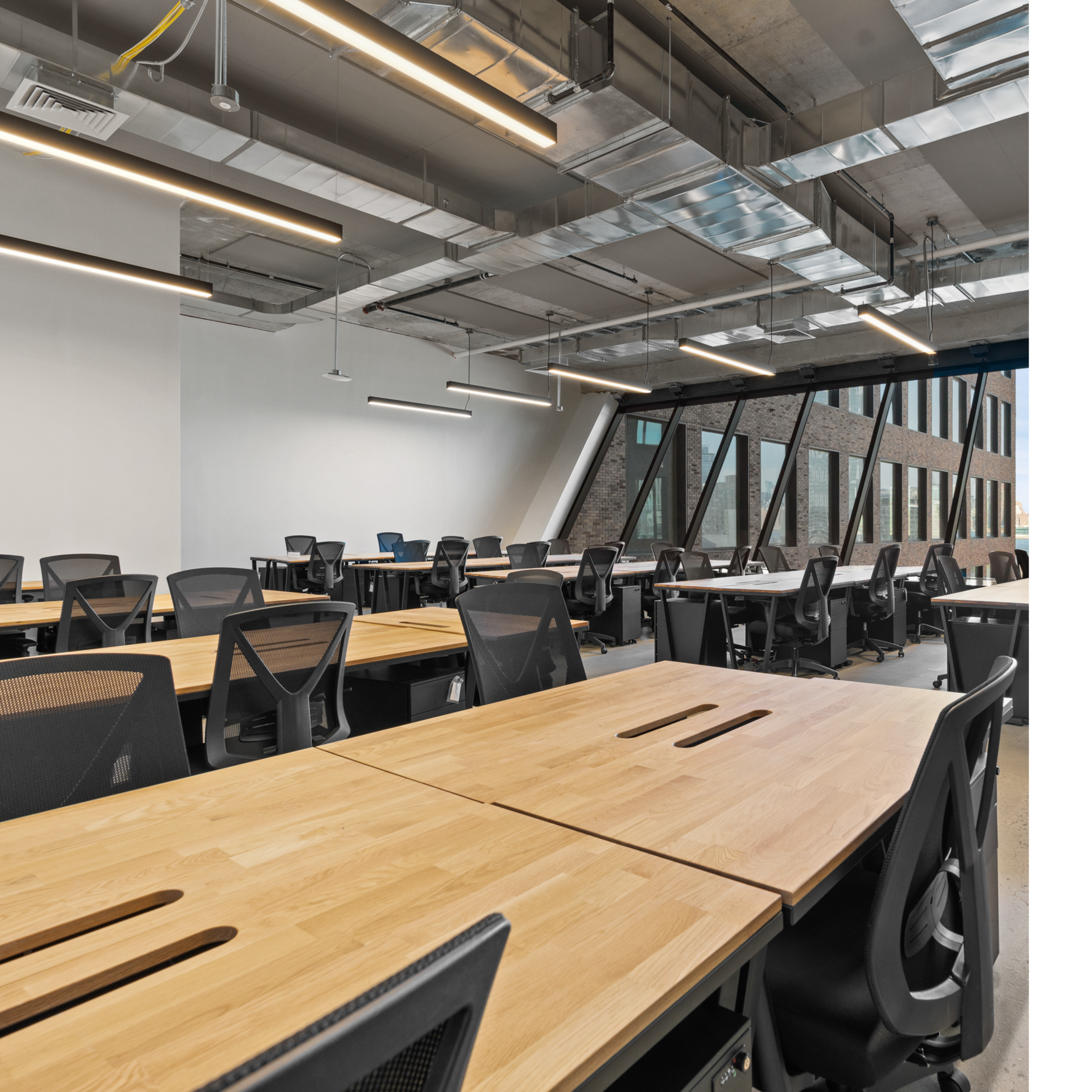 Flex Office Space, Williamsburg View: Suite 1 Image in Greenpoint, Brooklyn, NY