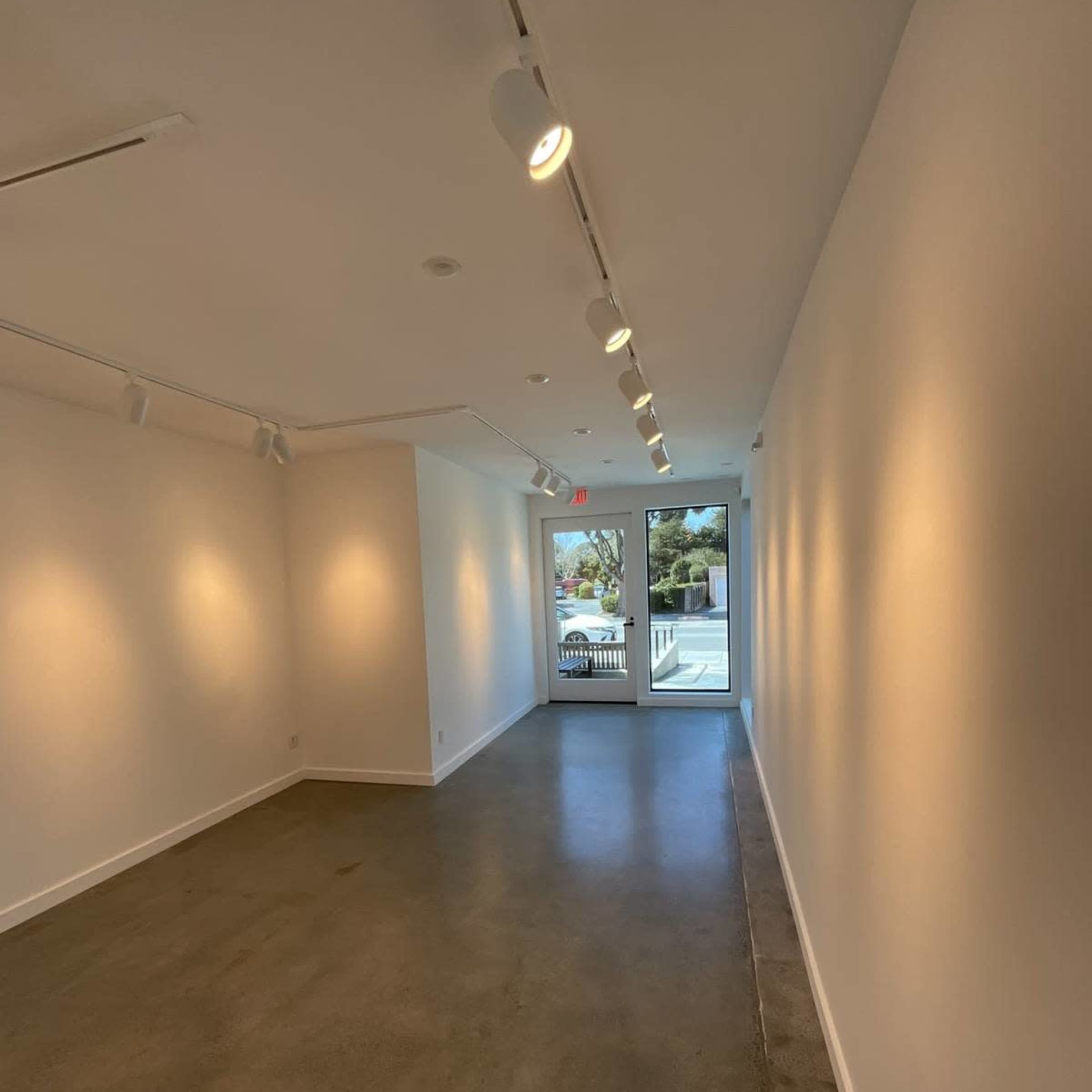 Office Space Image in Half Moon Bay, Half Moon Bay, CA