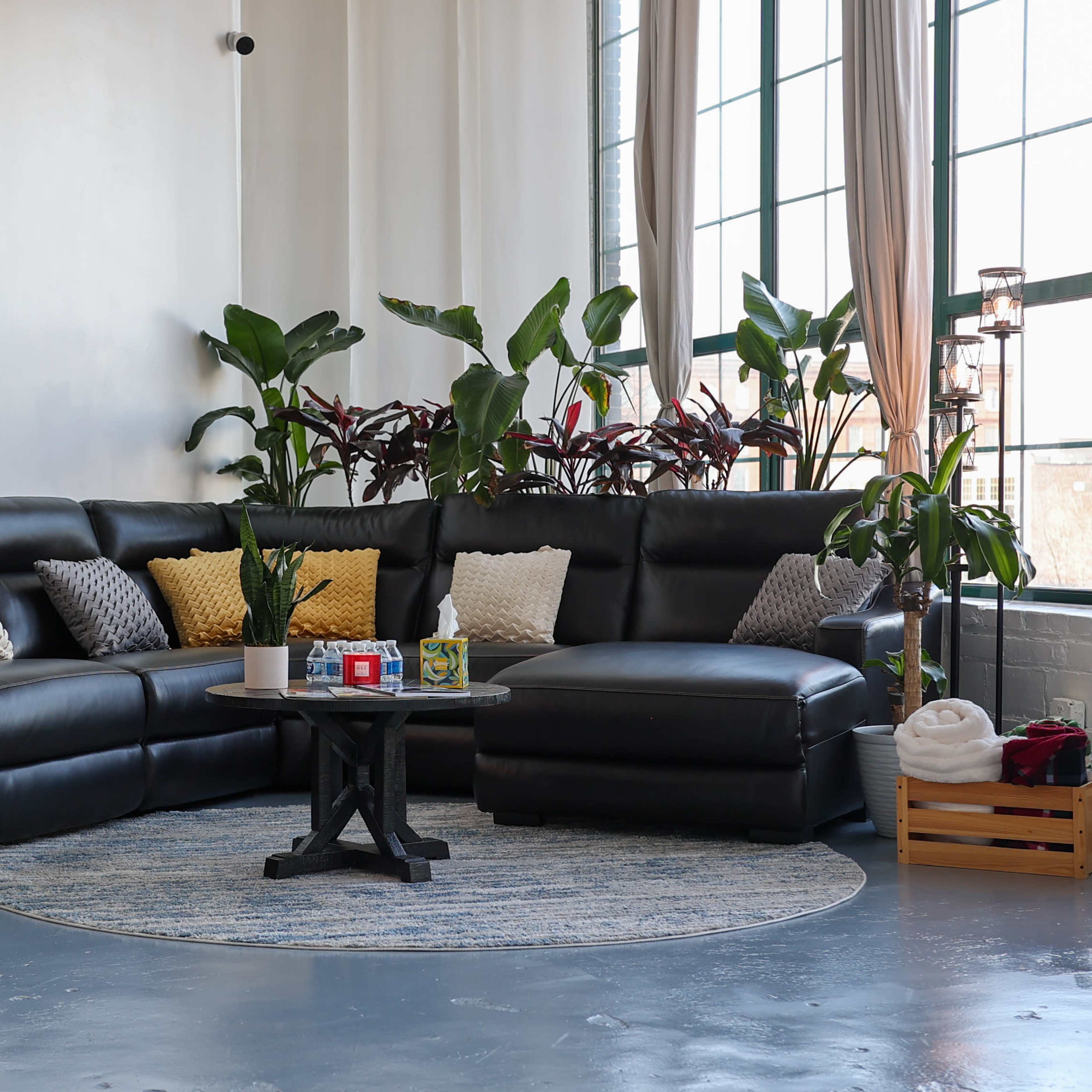 Beautiful Bright Downtown Studio Loft Image in Downtown West, St. Louis, MO