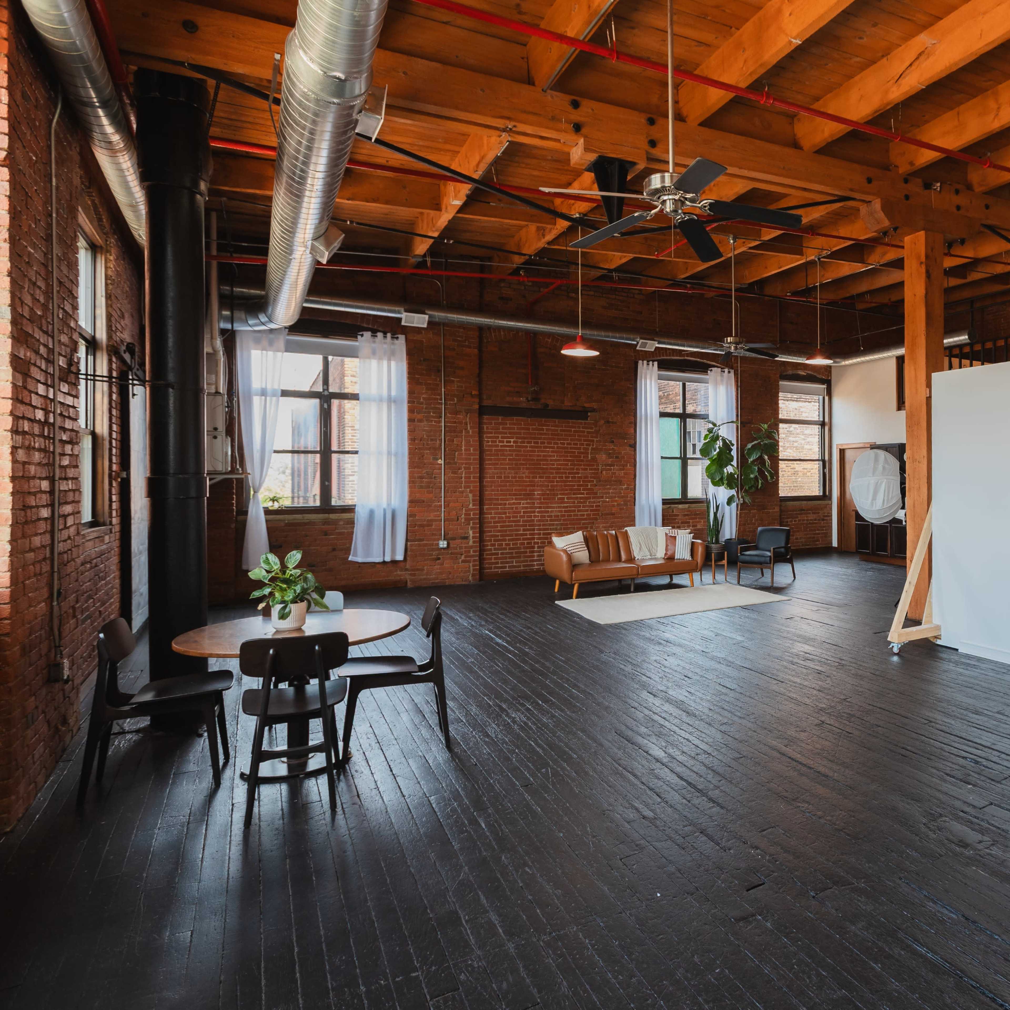 Falorio Photography Studio Image in Clark - Fulton, Cleveland, OH