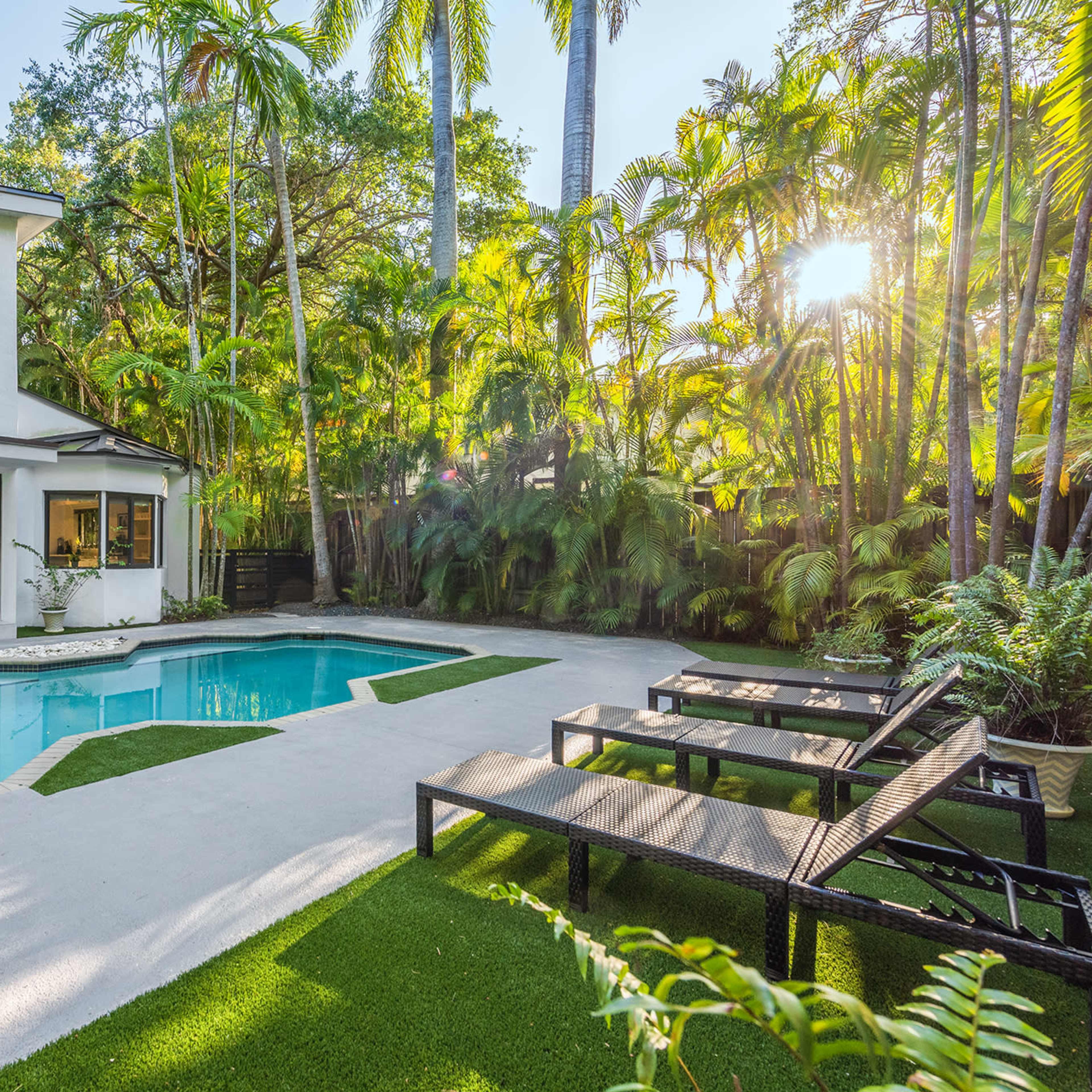 Coconut Grove Pad Image in Coconut Grove, Miami, FL