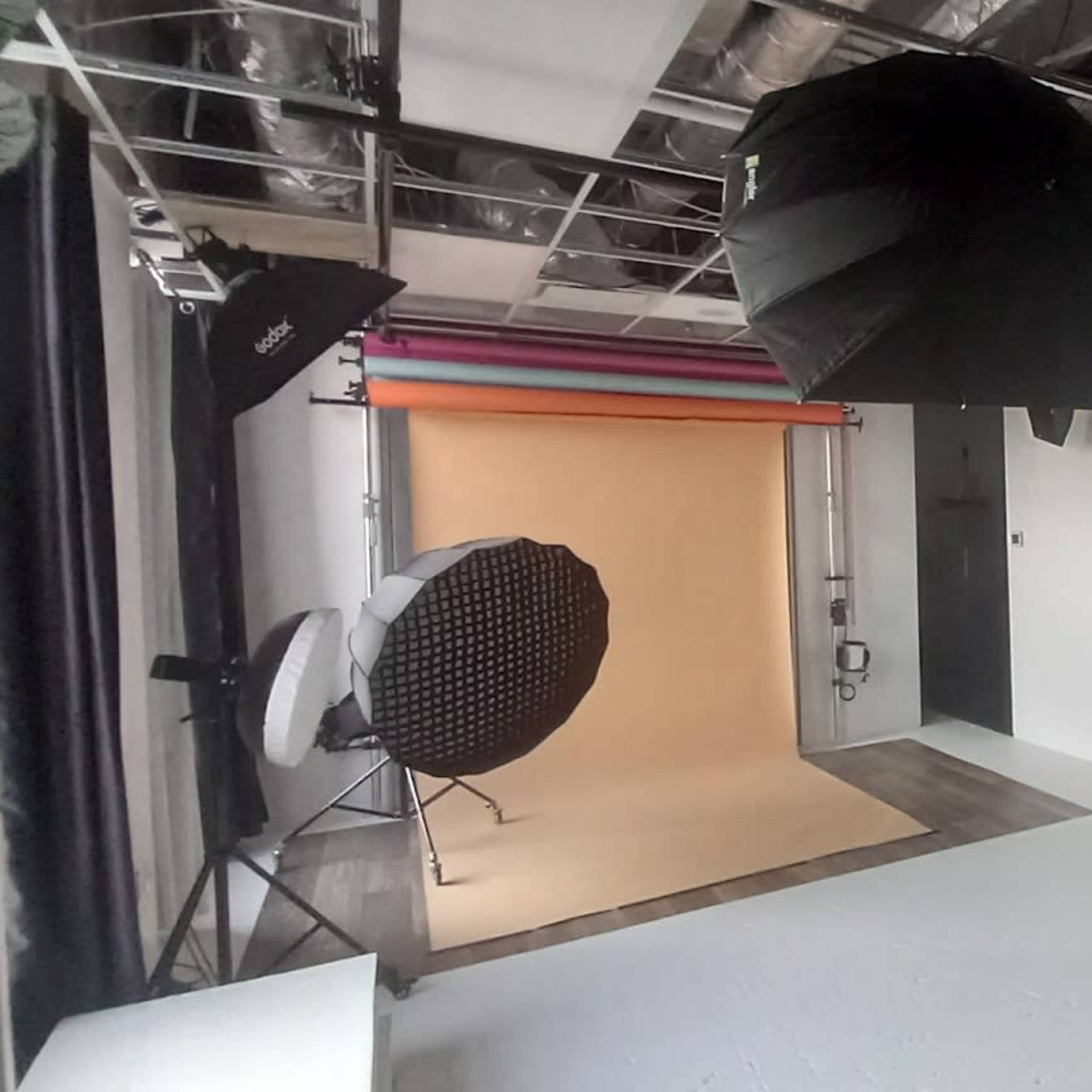 360ism Studios - Photo+Video+Podcast Production + Natural Light & Rooftop access Image in Downtown, Richmond, VA