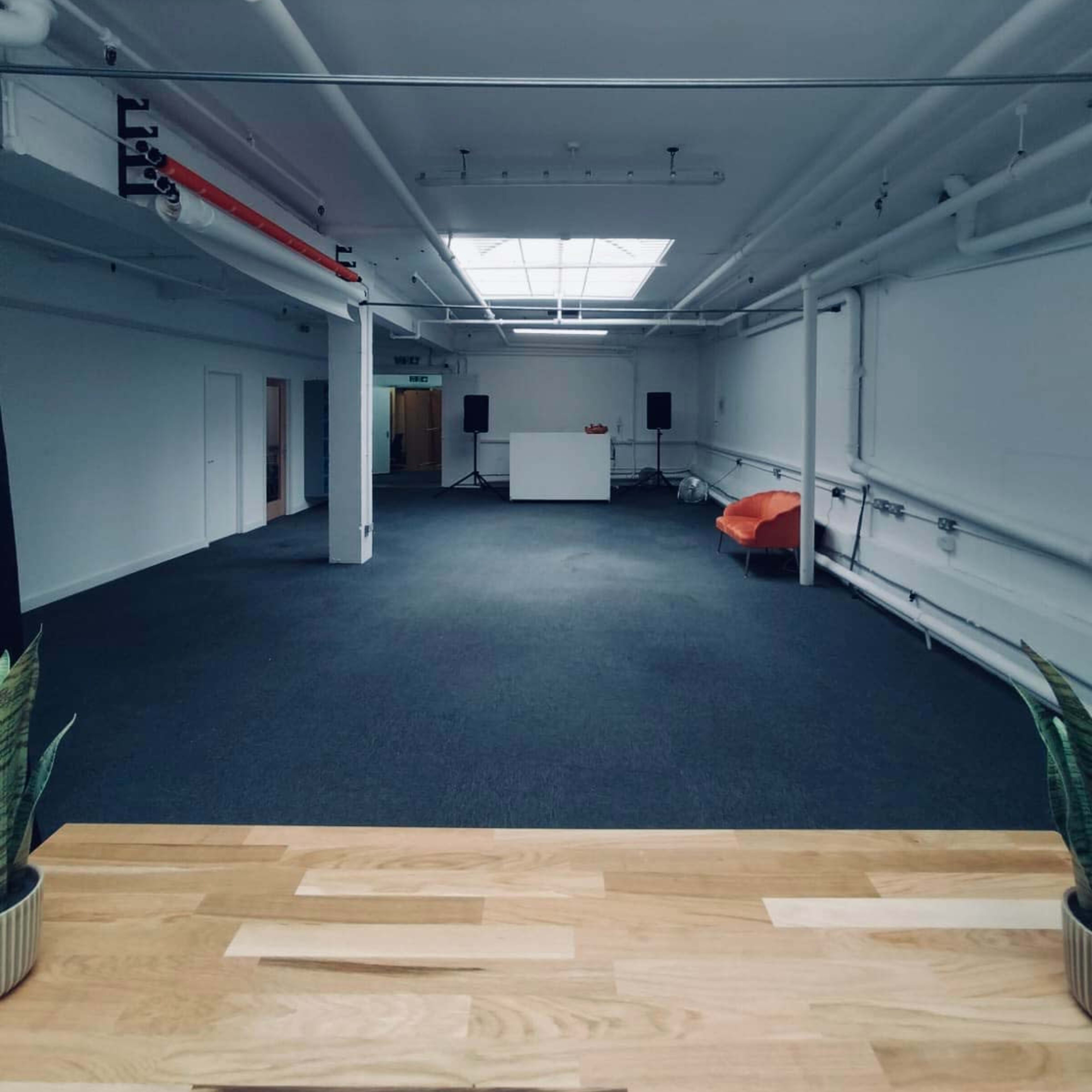 Blank Canvas Event Space Filled with Natural Light Image in London, London, England