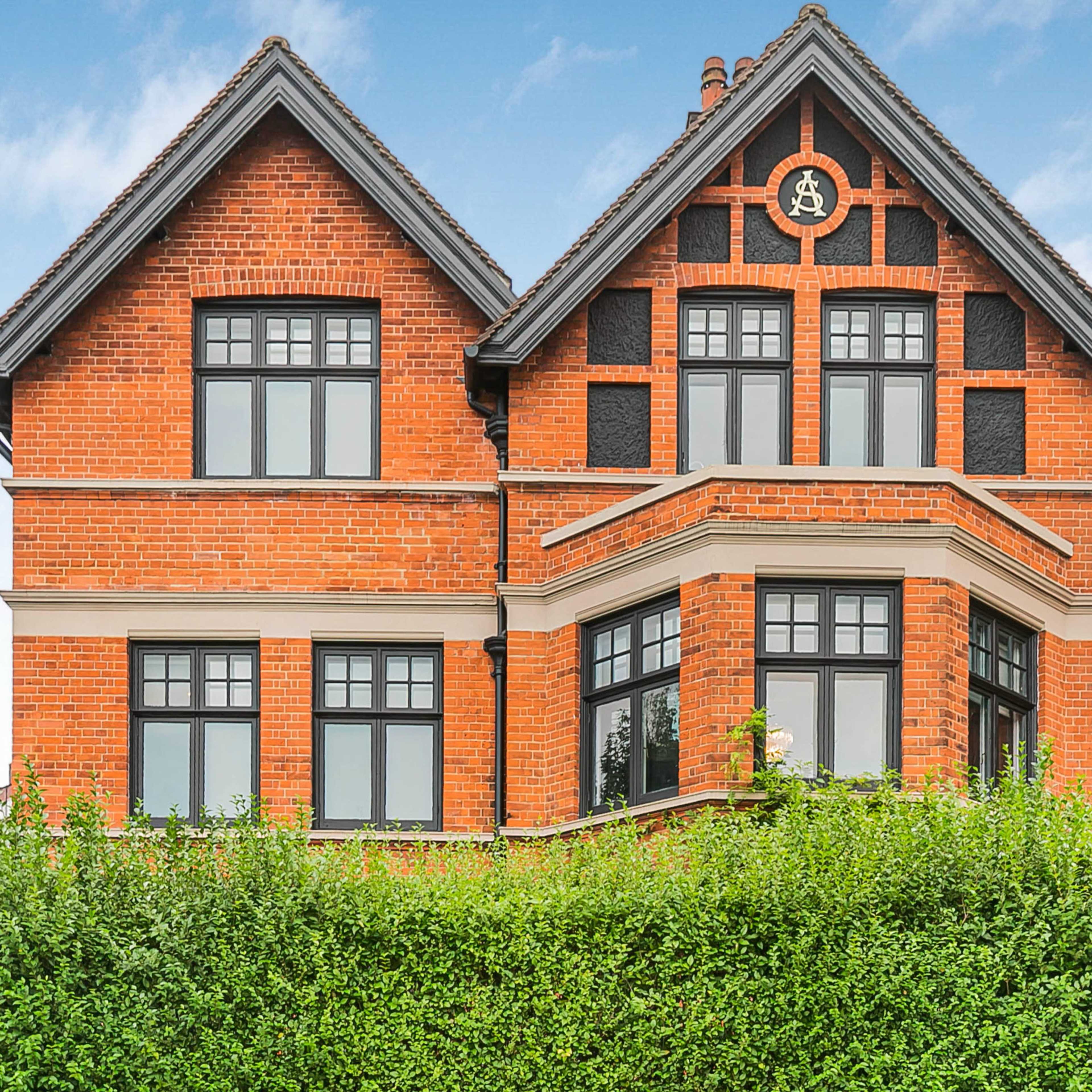 The Vicarage, 4 Bedroom Luxury House Image in Highgate, London, England