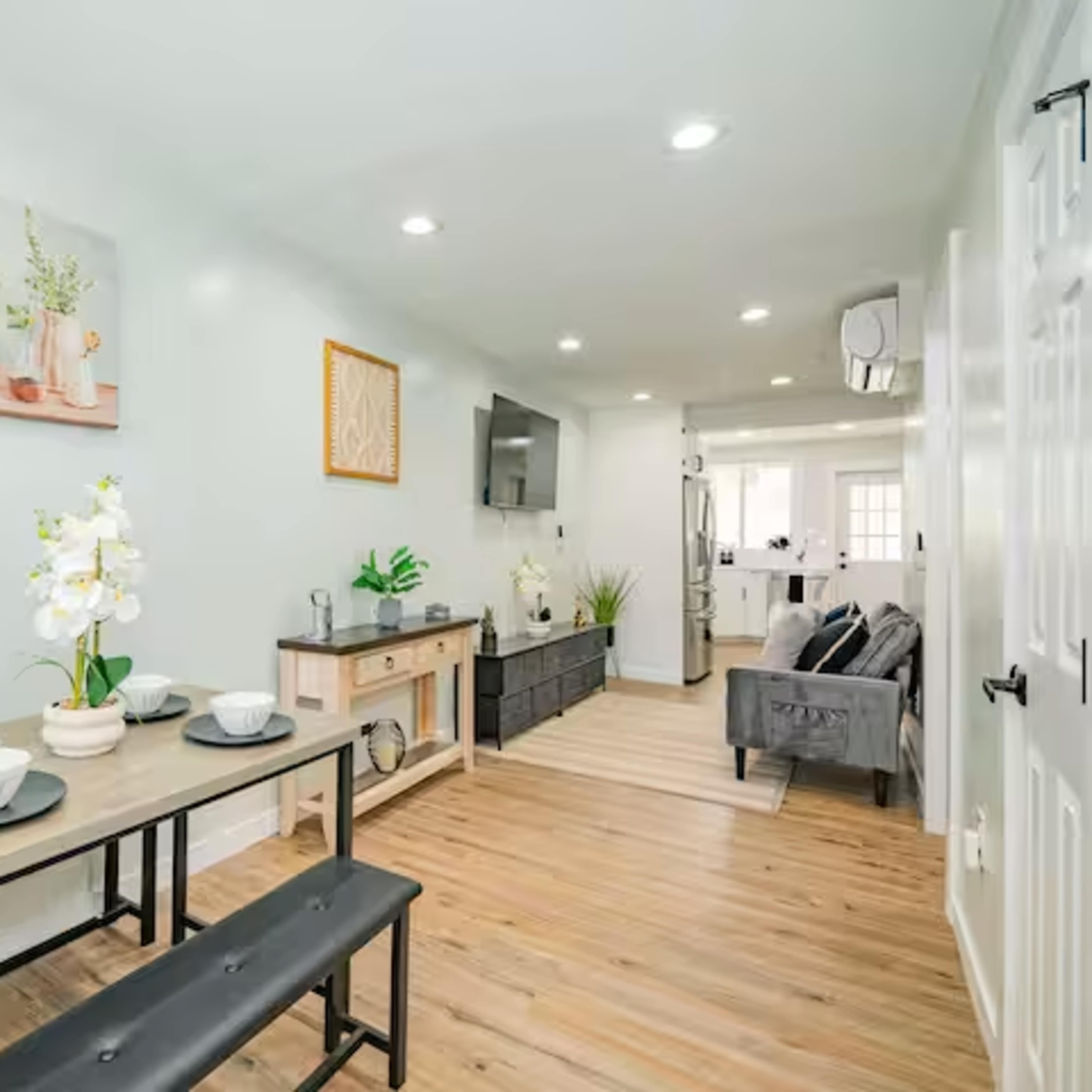 Cozy Central 5Bed 2Ba Near Baltimore's Sports Hubs Image in Pigtown, Baltimore, MD