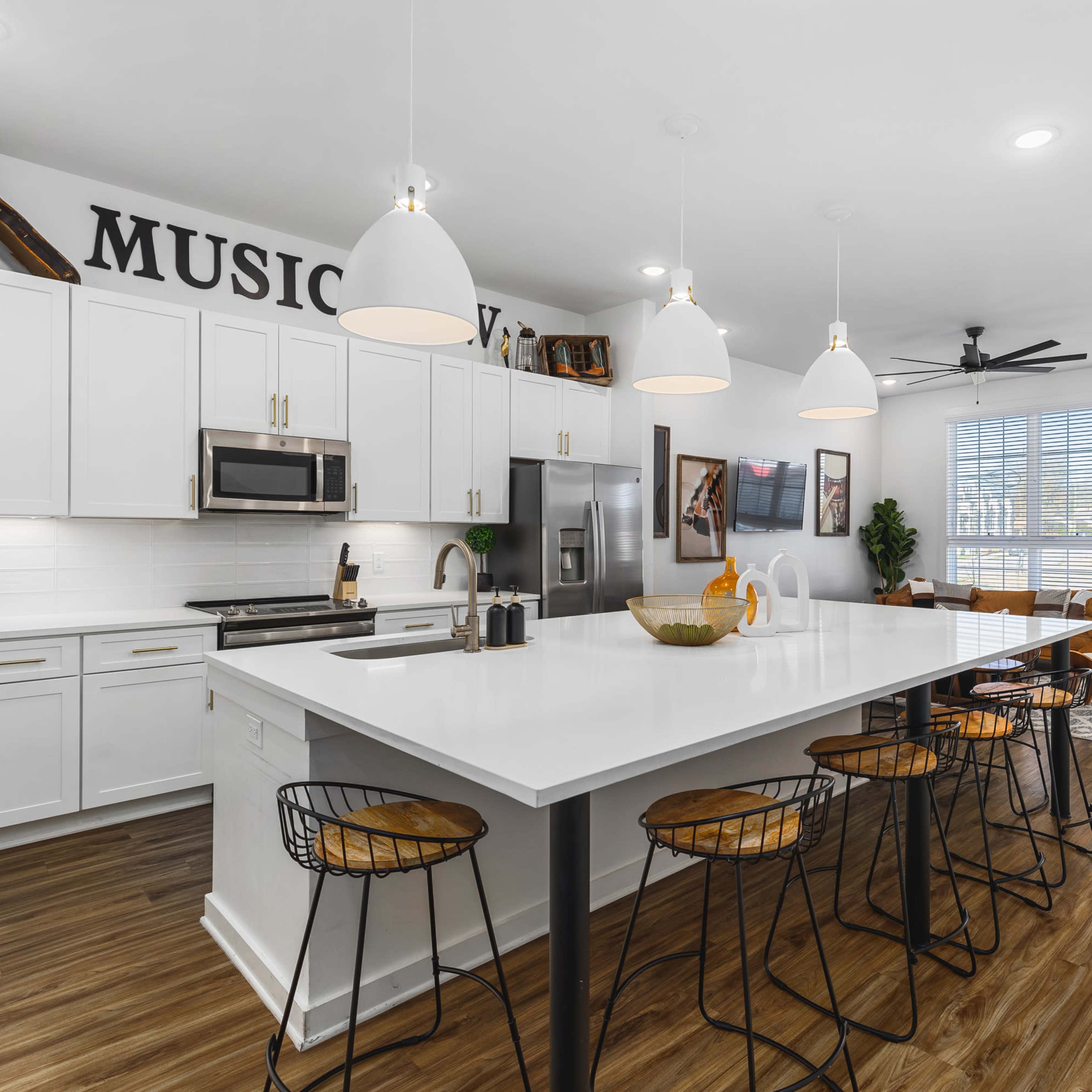 Rooftop Deck, Patio & Garage - Walk to Restaurants Image in East Nashville, Nashville, TN