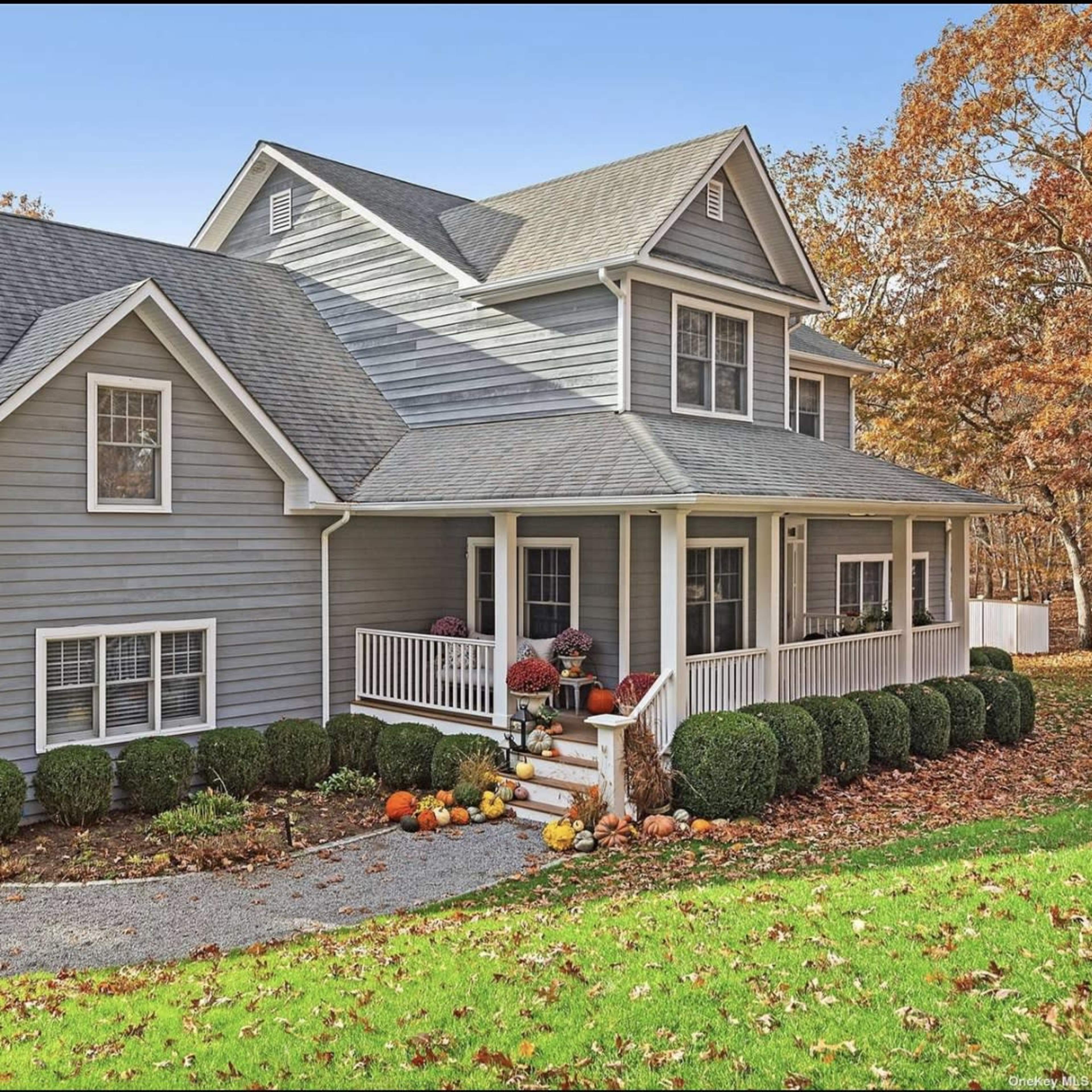Classic and chic Hamptons Home Image in East Hampton, East Hampton, NY