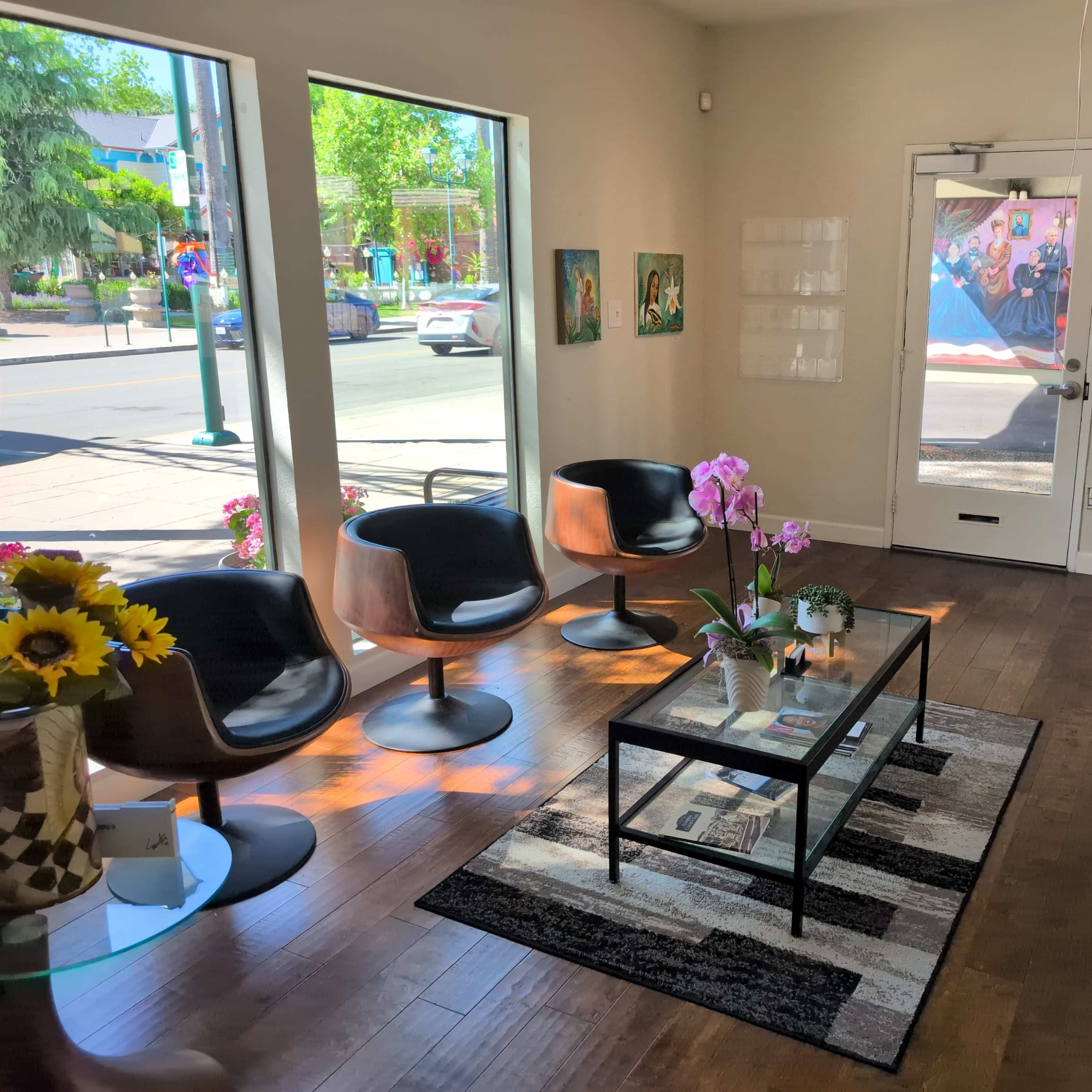 Artsy World Lounge Image in Pleasanton, Pleasanton, CA