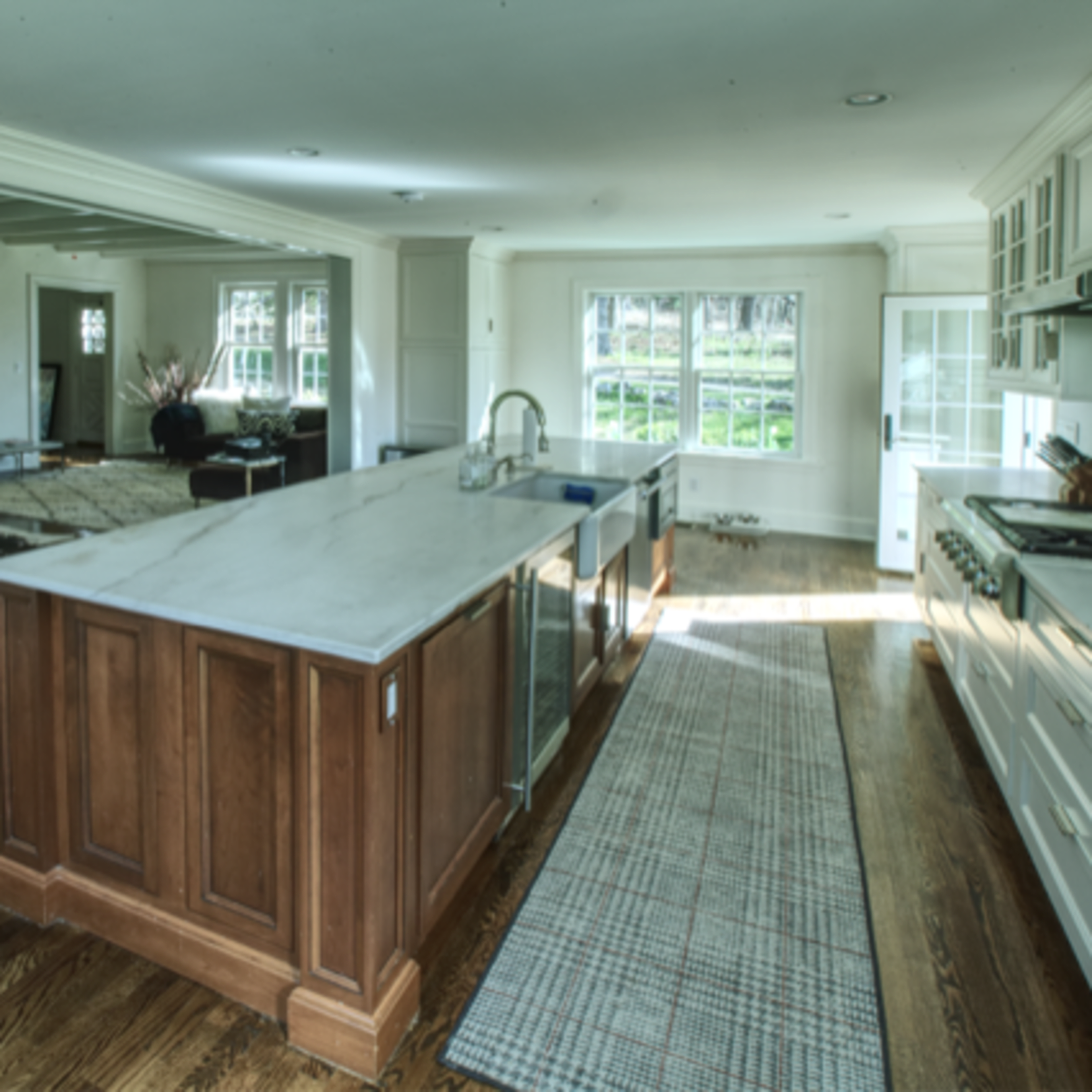 Elegant and Modern Farmhouse Image in North Salem, North Salem, NY