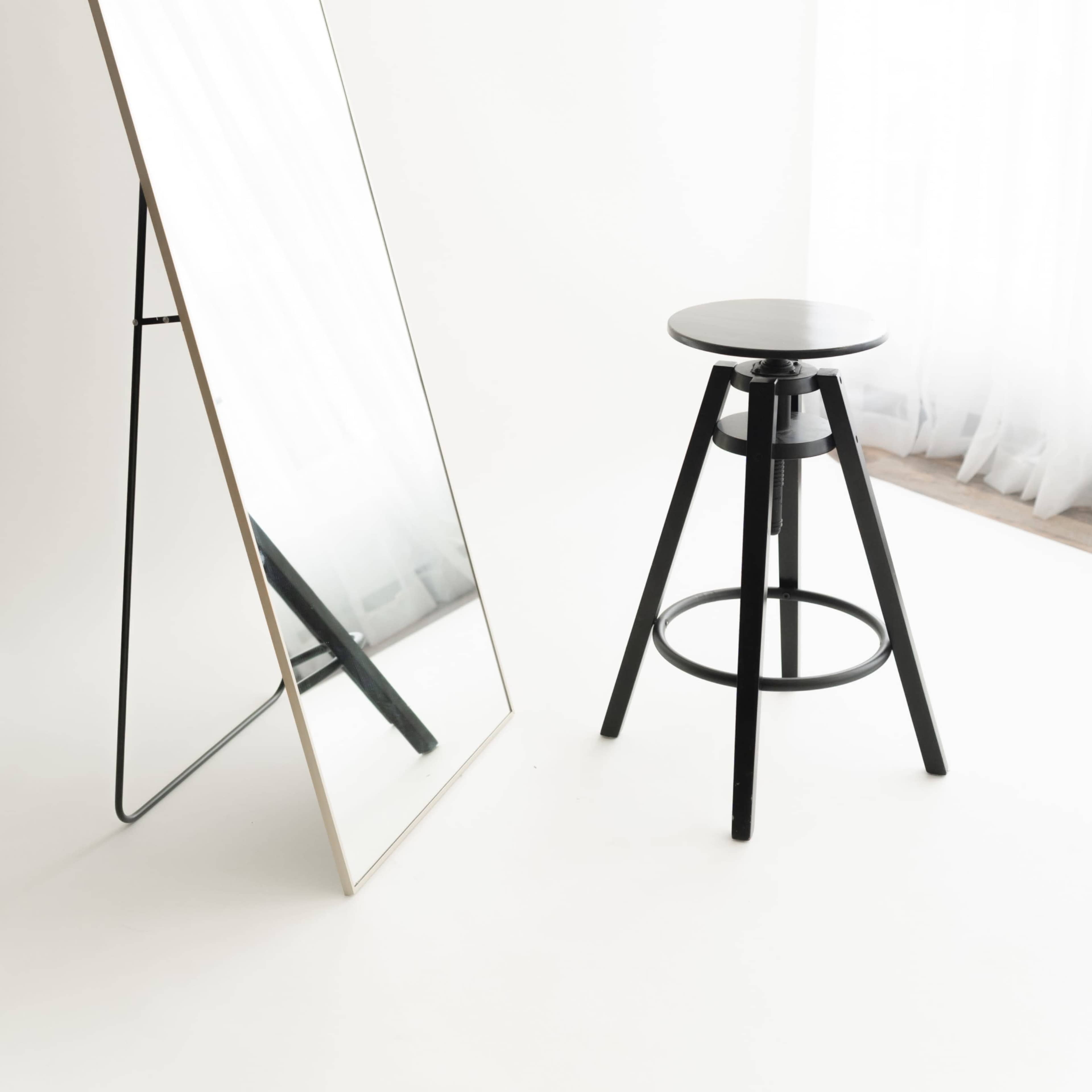 Stunning Natural Light Studio on Cole Street Image in Enumclaw, Enumclaw, WA